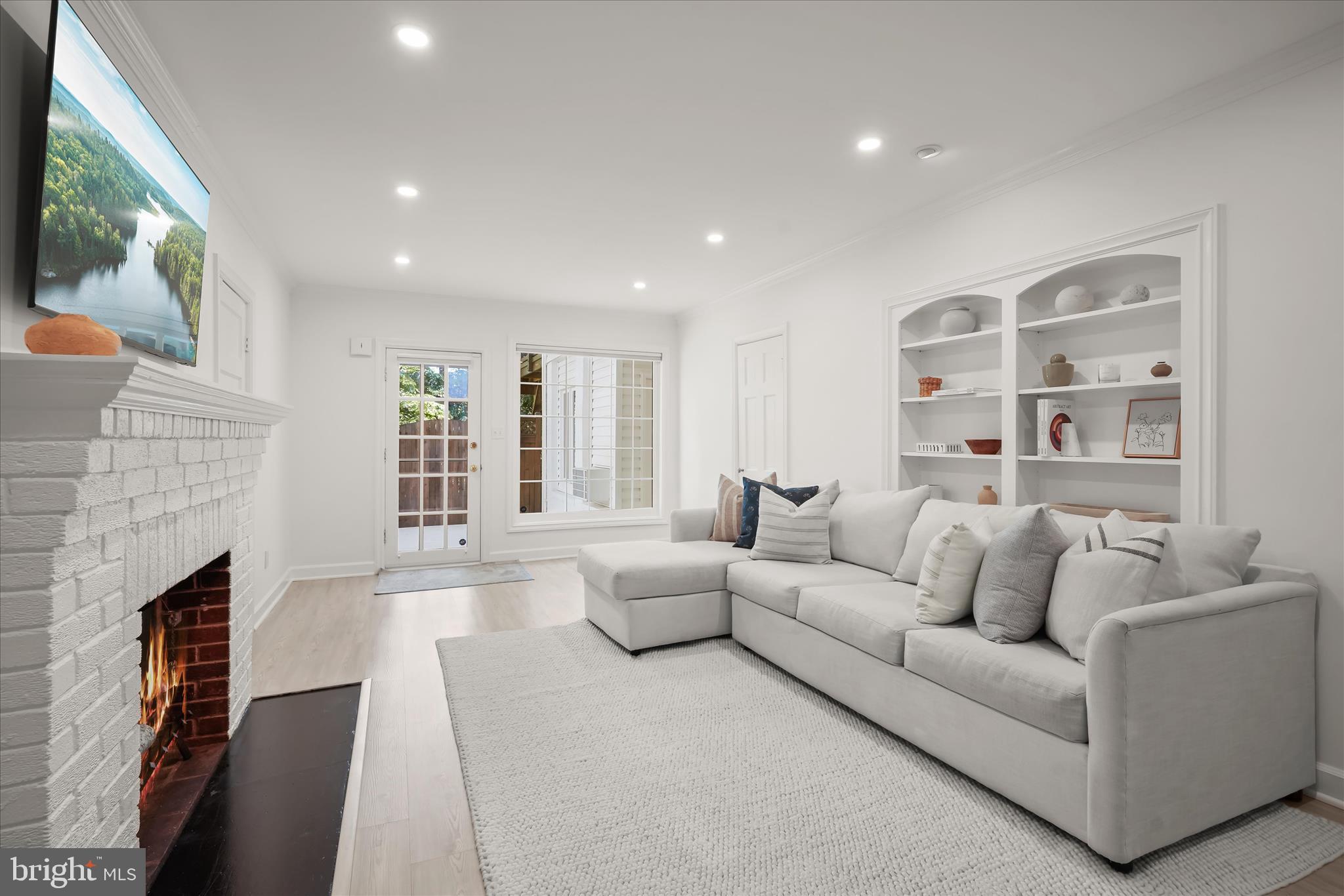 BELLEVUE FOREST - Residential