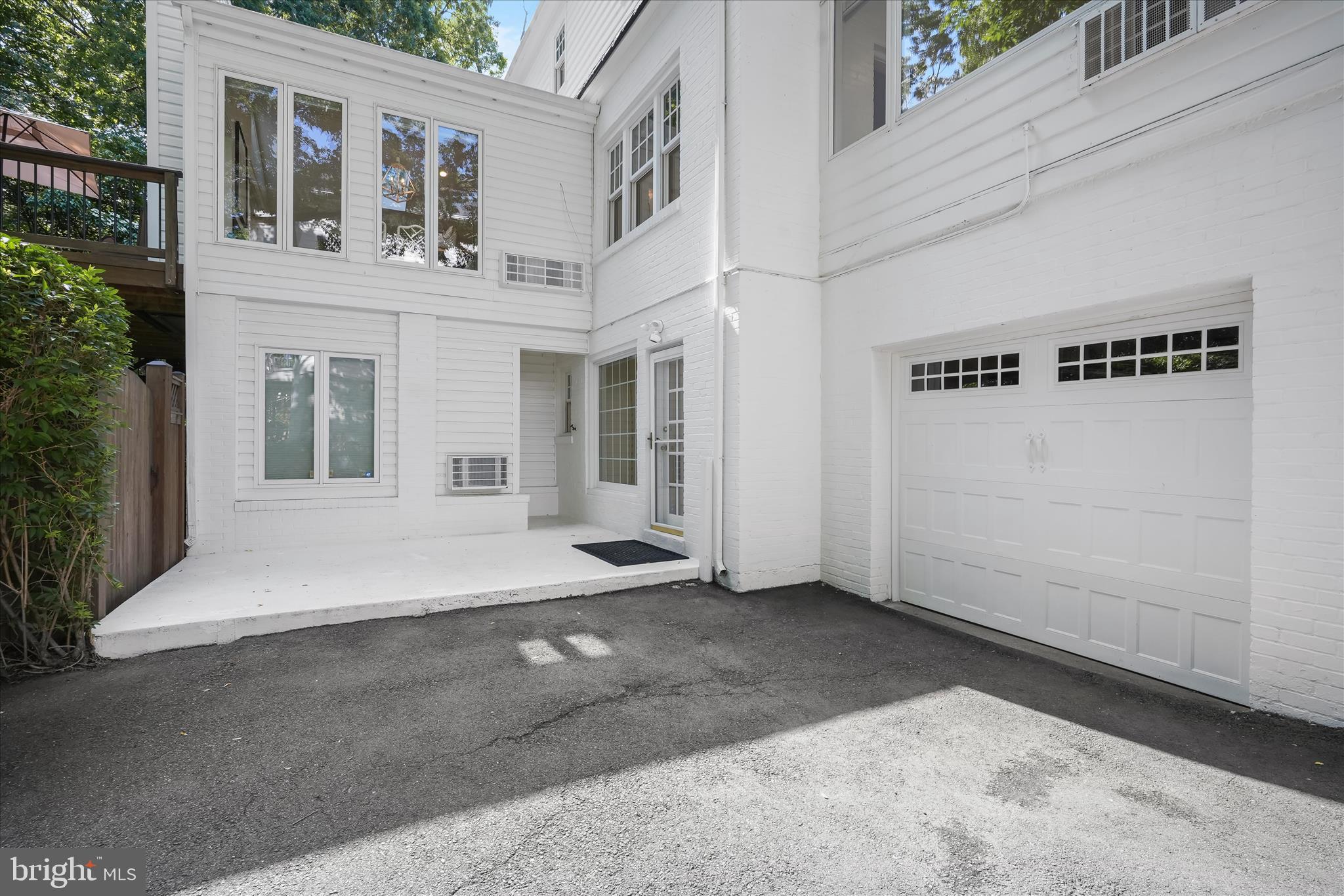 BELLEVUE FOREST - Residential