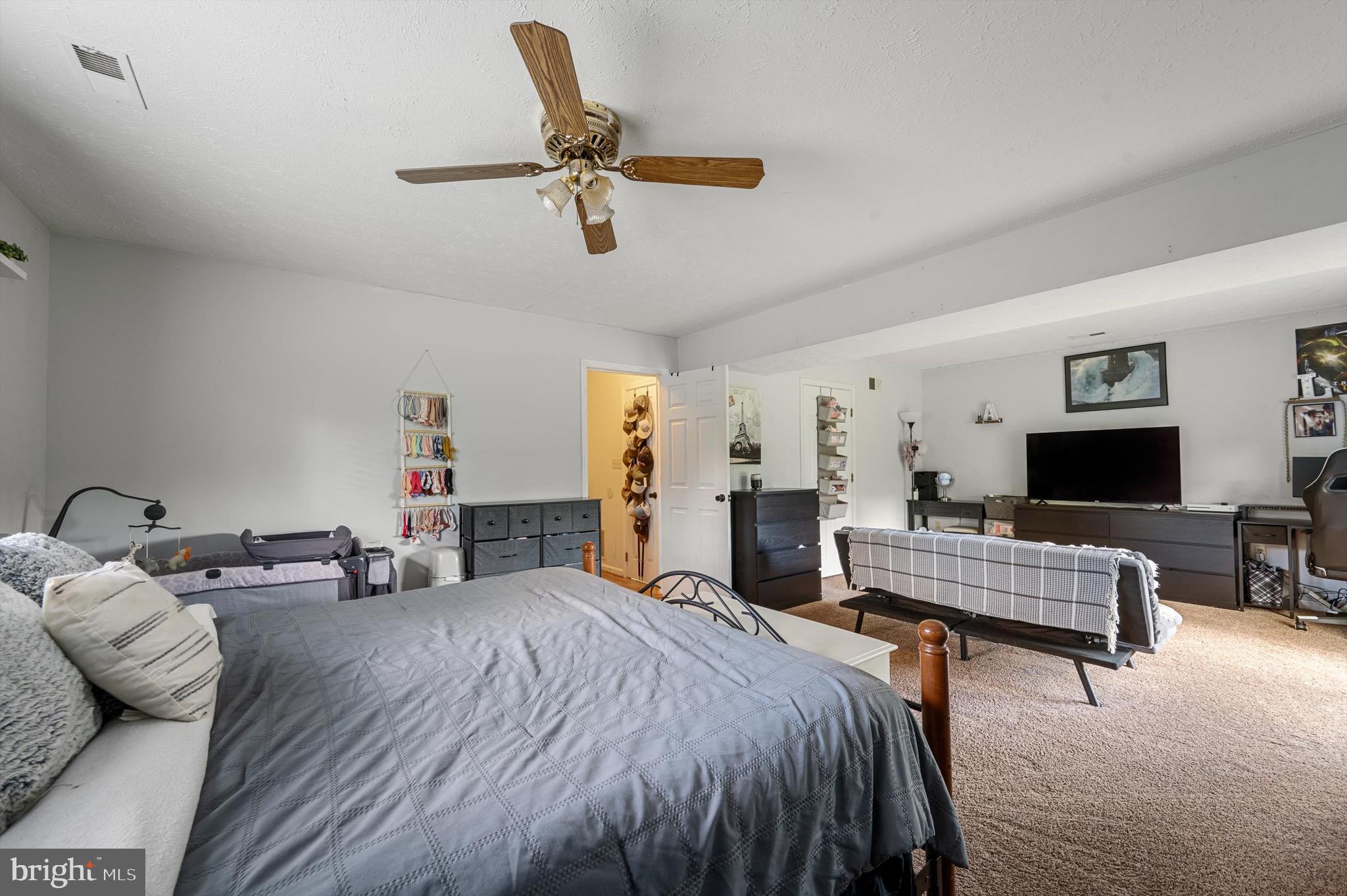 JEFFERSON VILLAGE - Residential