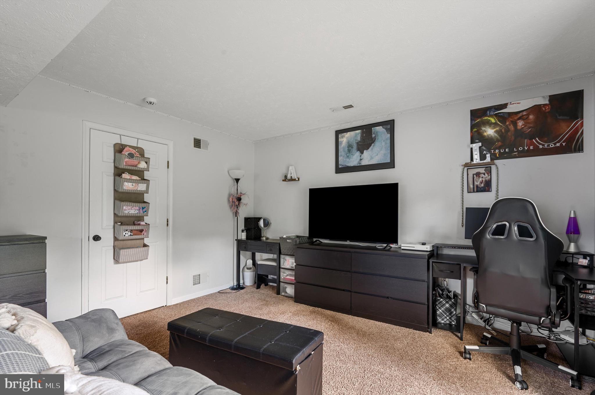 JEFFERSON VILLAGE - Residential