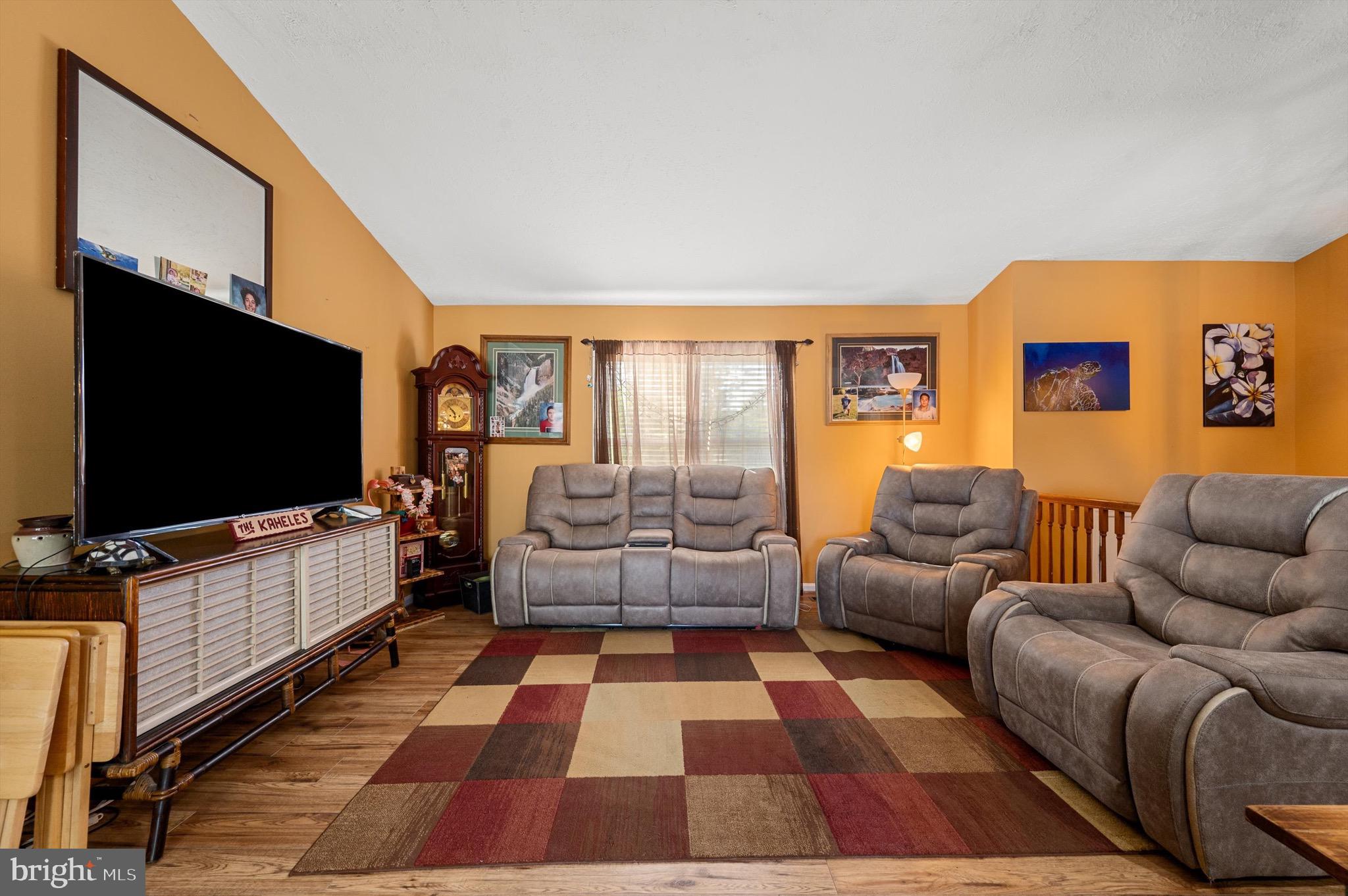 JEFFERSON VILLAGE - Residential