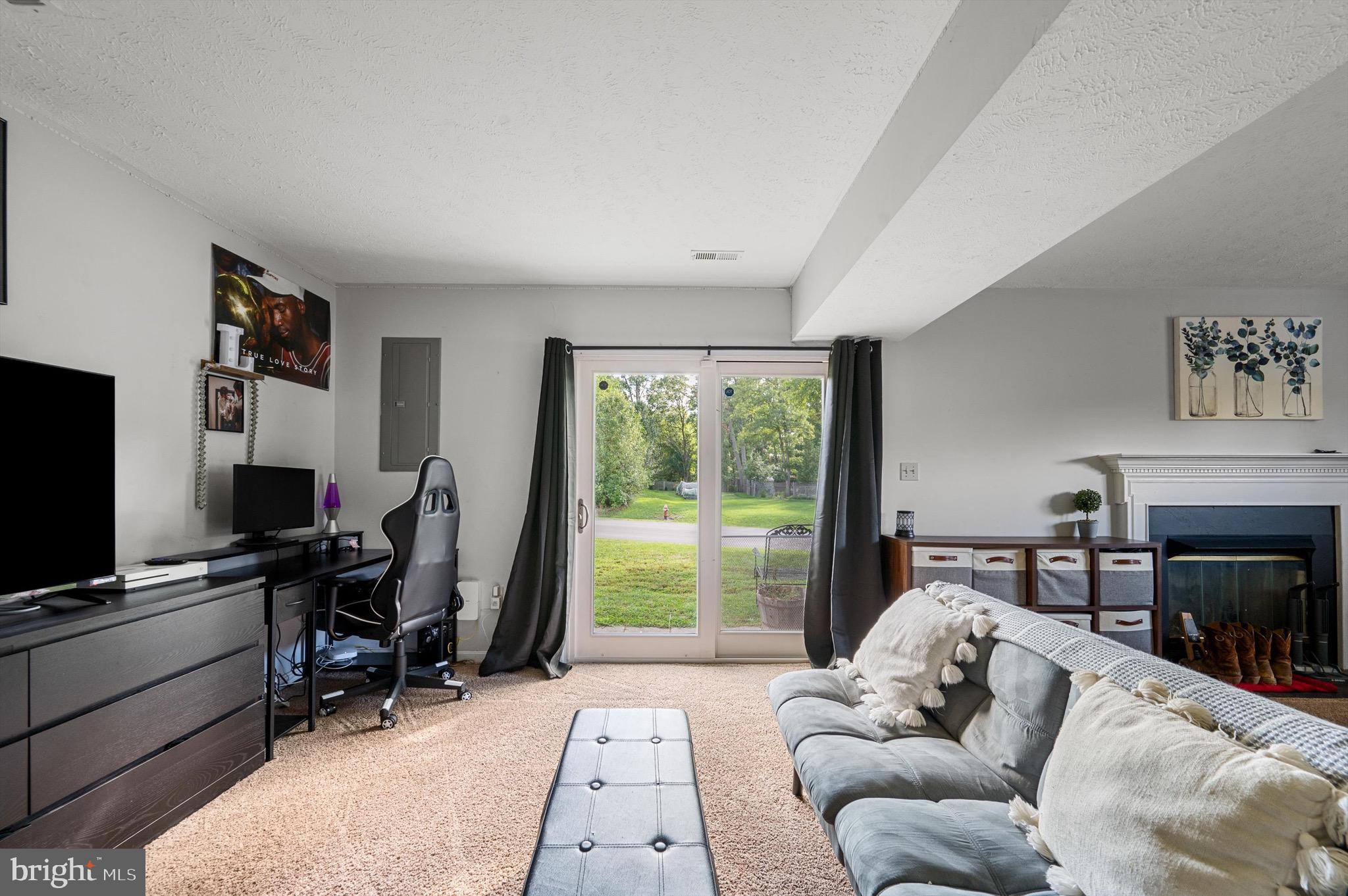 JEFFERSON VILLAGE - Residential