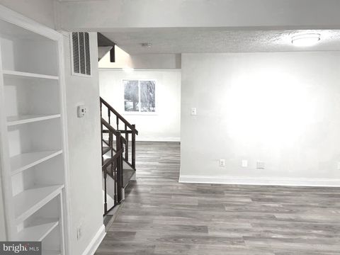 6363 GENERALS COURT CENTREVILLE VA 20121