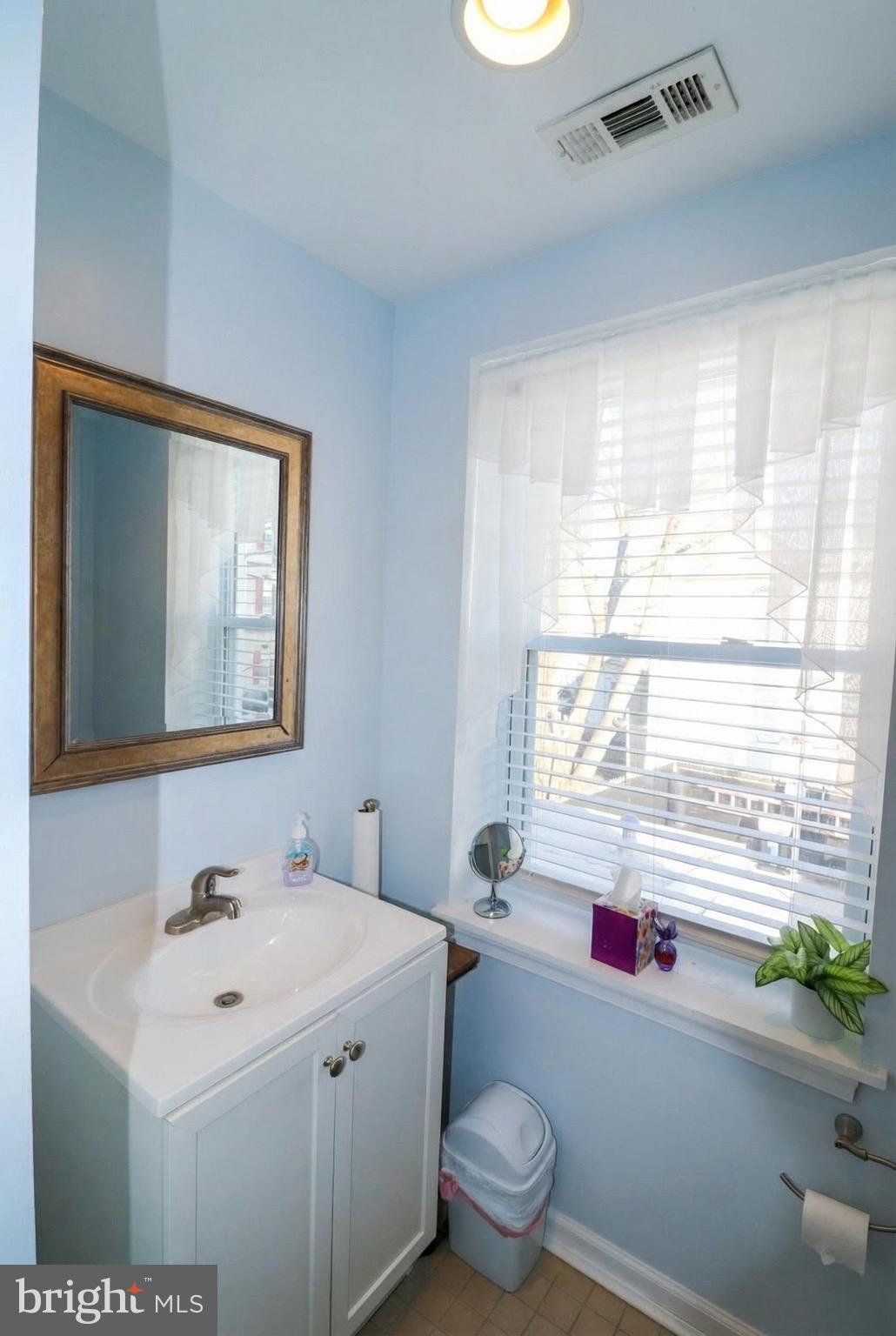 WASHINGTON SQUARE - Residential