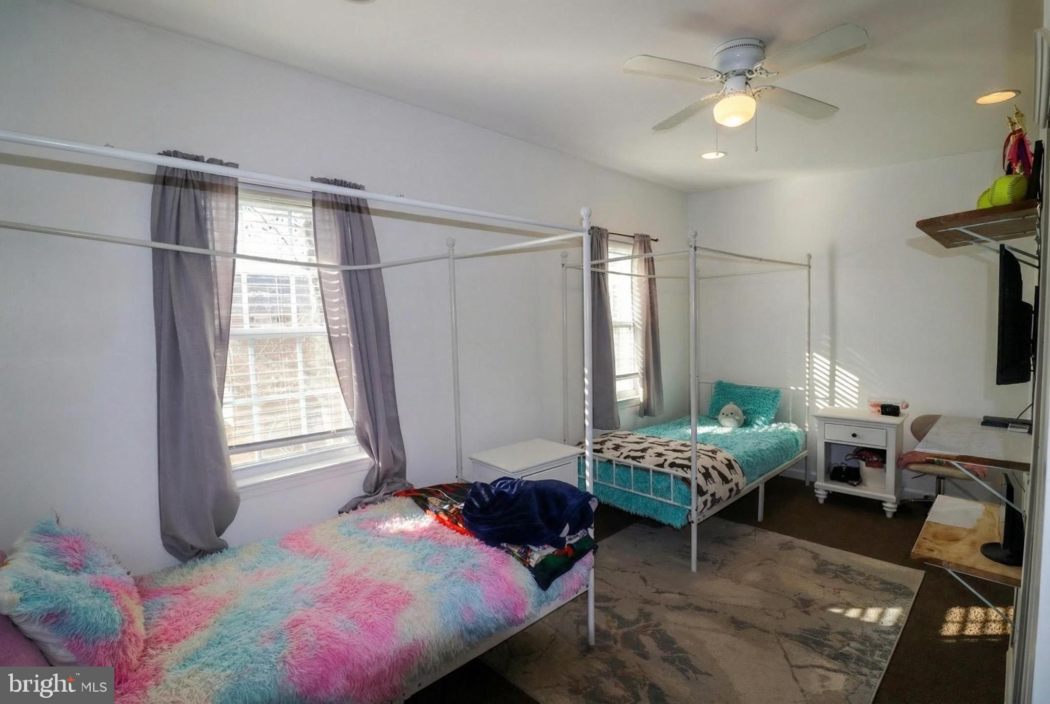 WASHINGTON SQUARE - Residential