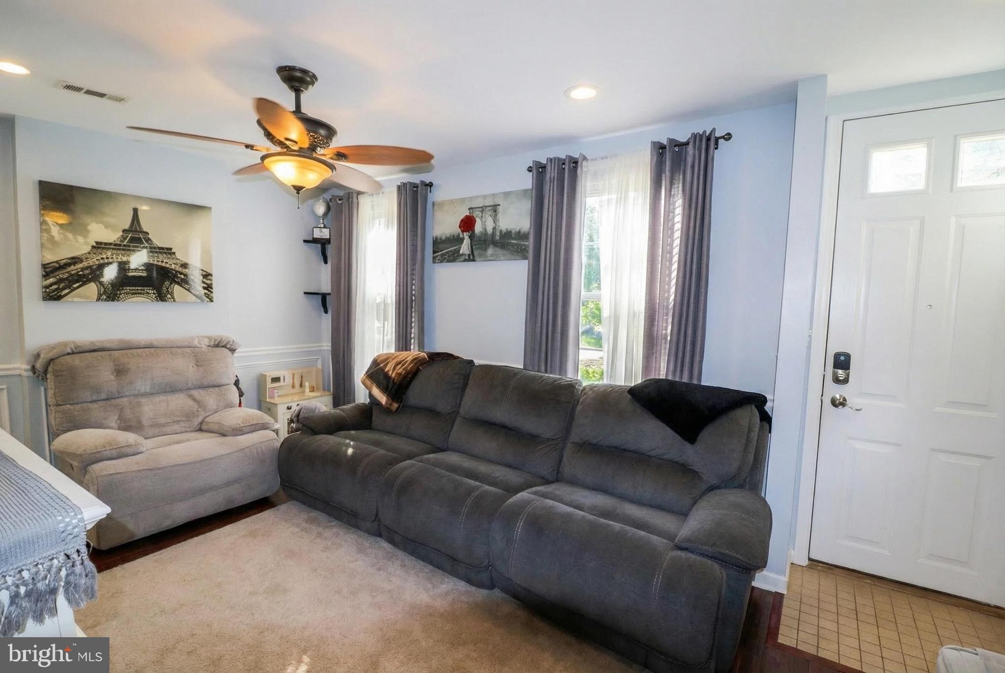 WASHINGTON SQUARE - Residential