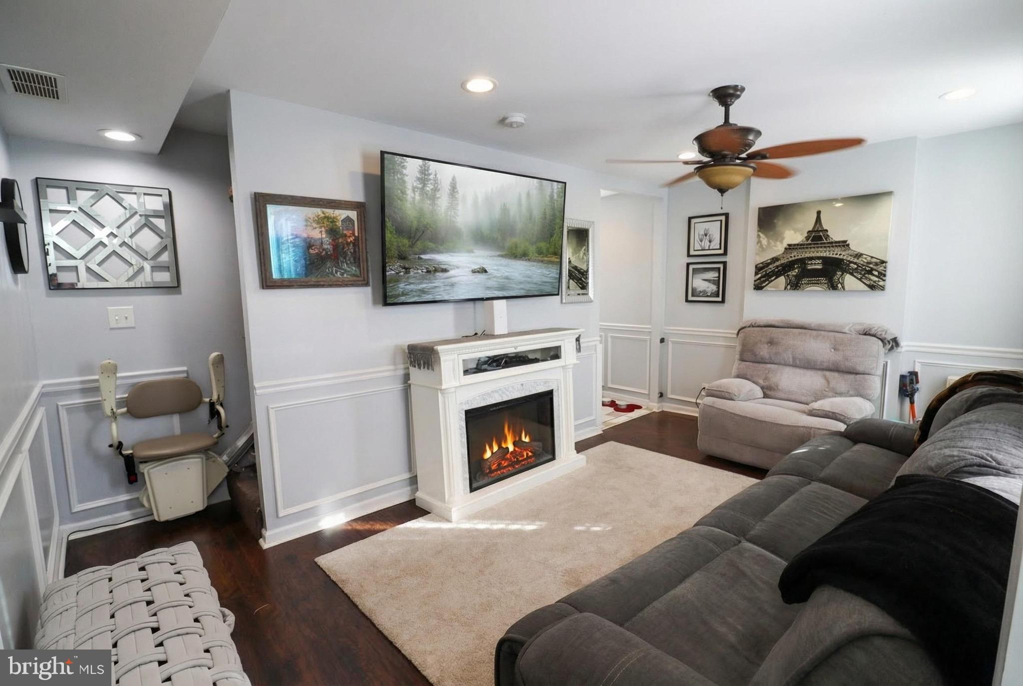 WASHINGTON SQUARE - Residential