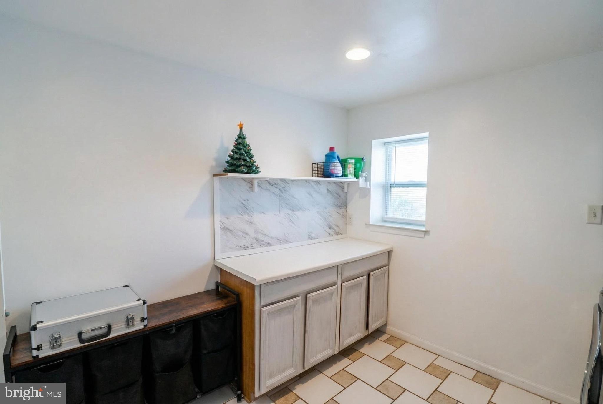 WASHINGTON SQUARE - Residential