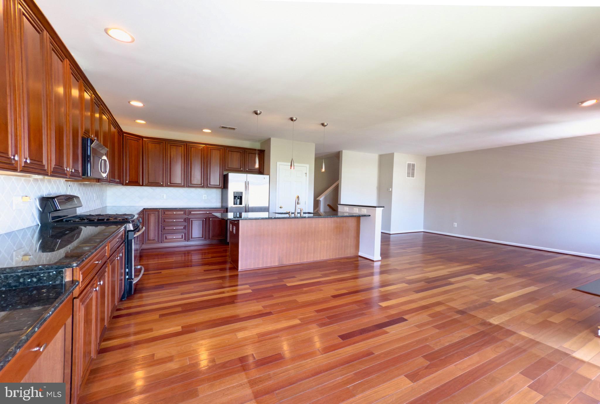 BELMONT LAND BAY - Residential