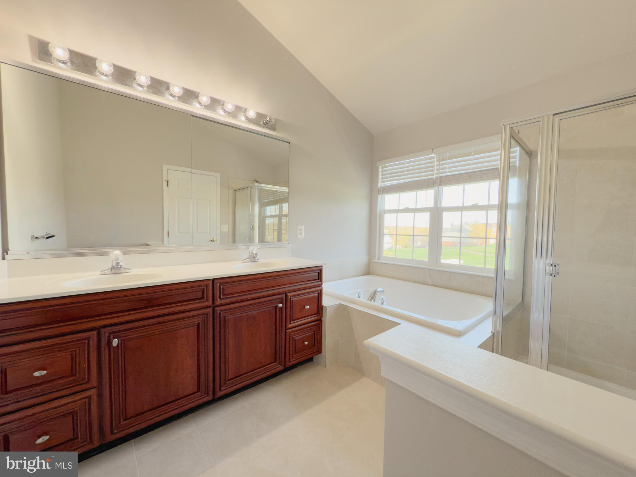 BELMONT LAND BAY - Residential