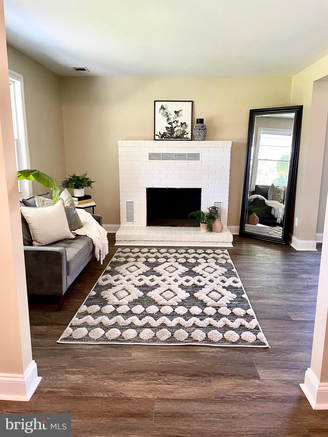 COCKEYSVILLE/HUNT VALLEY - Residential