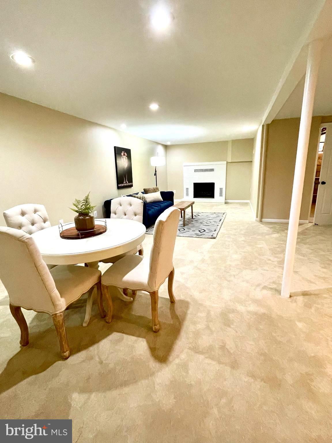 COCKEYSVILLE/HUNT VALLEY - Residential