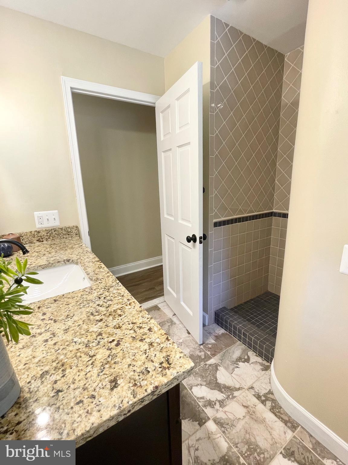 COCKEYSVILLE/HUNT VALLEY - Residential