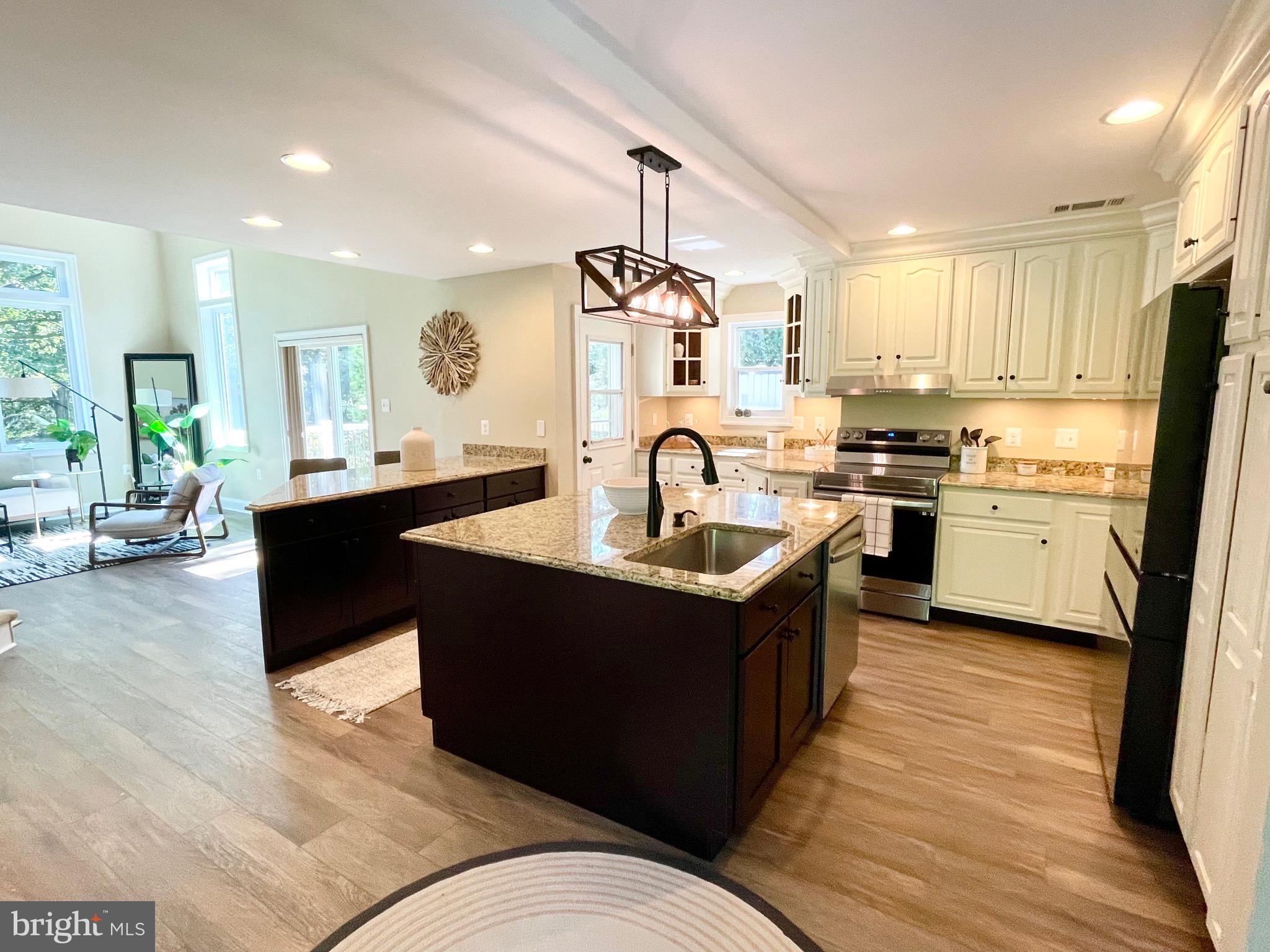 COCKEYSVILLE/HUNT VALLEY - Residential