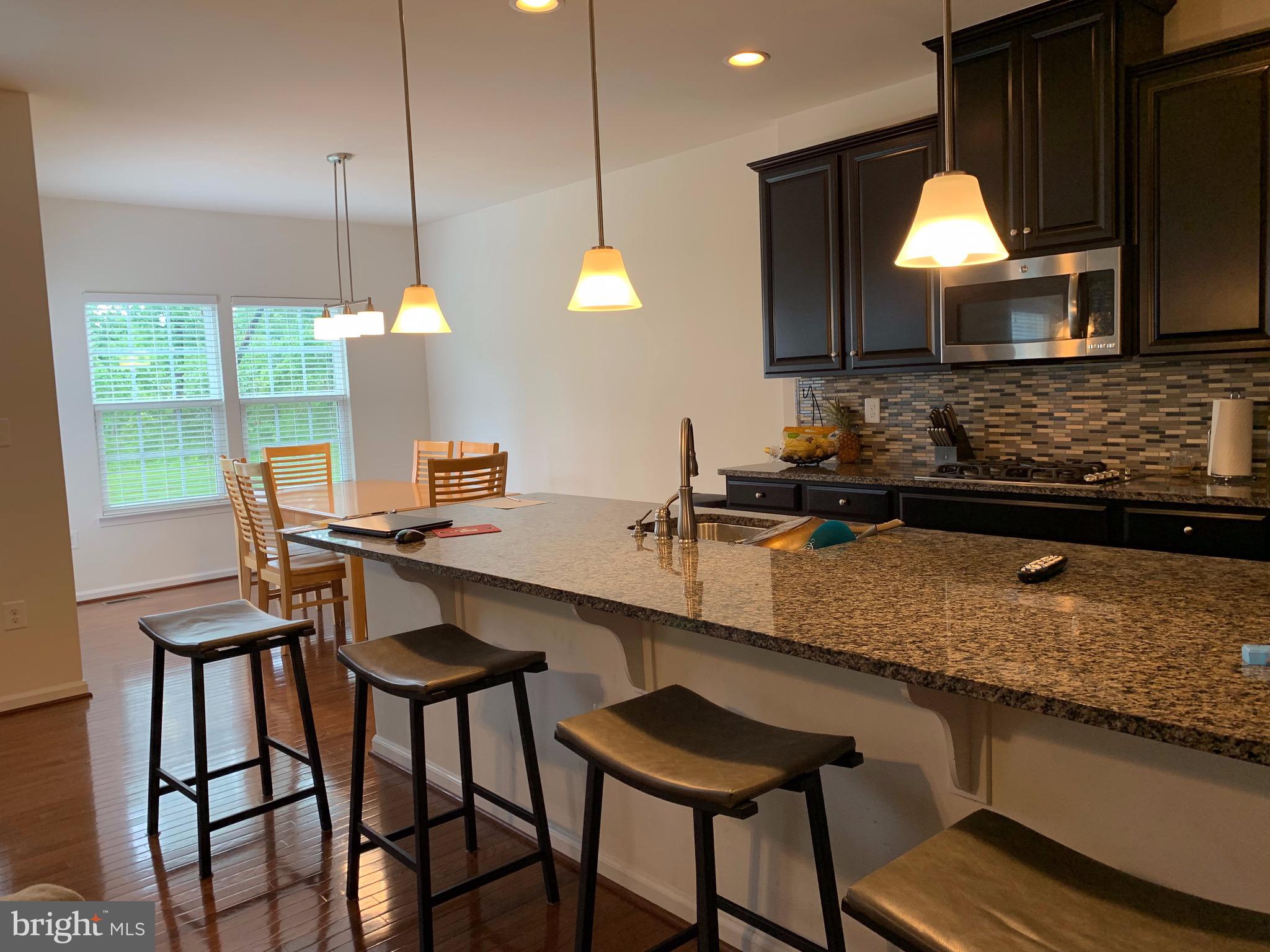 SEVEN HILLS - Residential Lease