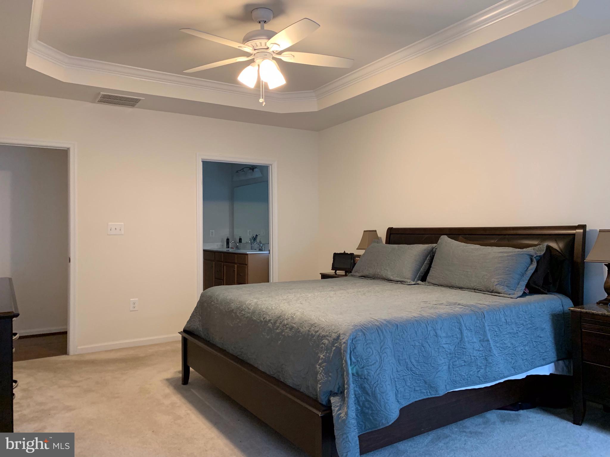 SEVEN HILLS - Residential Lease