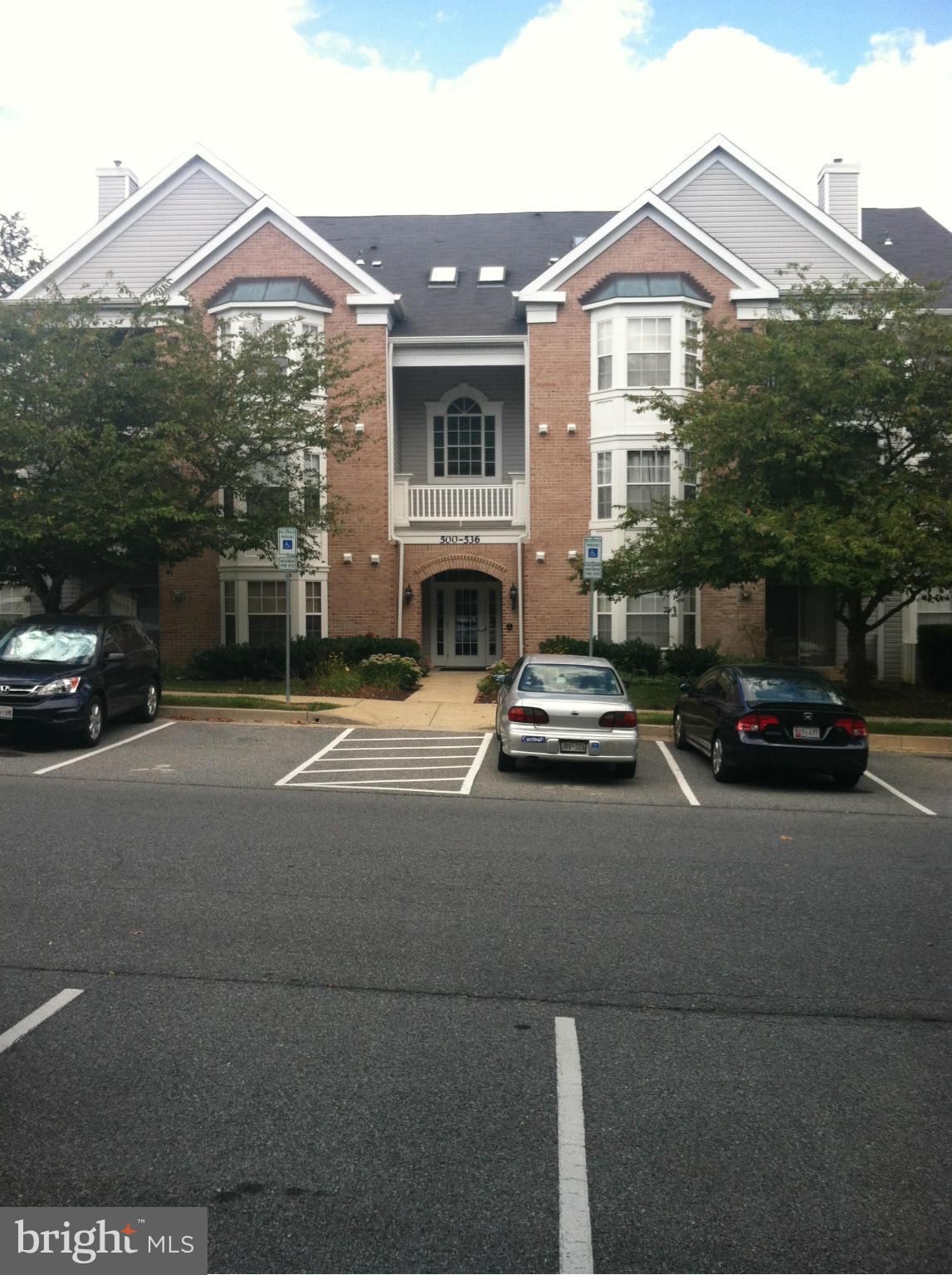 Spacious condo for rent in very convenient location. Easy access to 795. 2 Bedroom 2 Full Bathroom. Generous living/dining combo. Updated kitchen. Washer/Dryer in unit. Balcony.