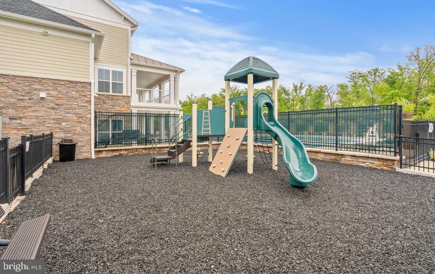 WESTRIDGE CONDOMINIUM - Residential