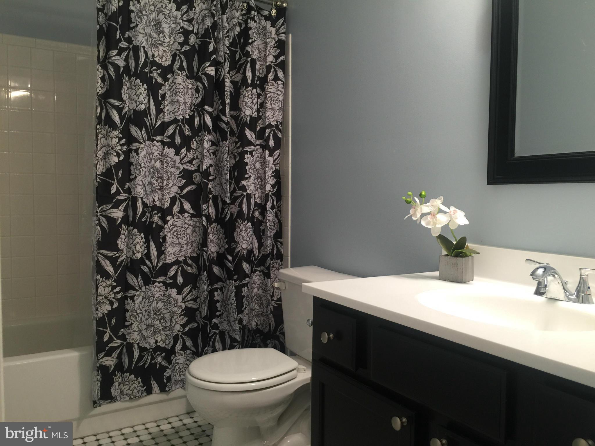 ASHBURN FARM - Residential