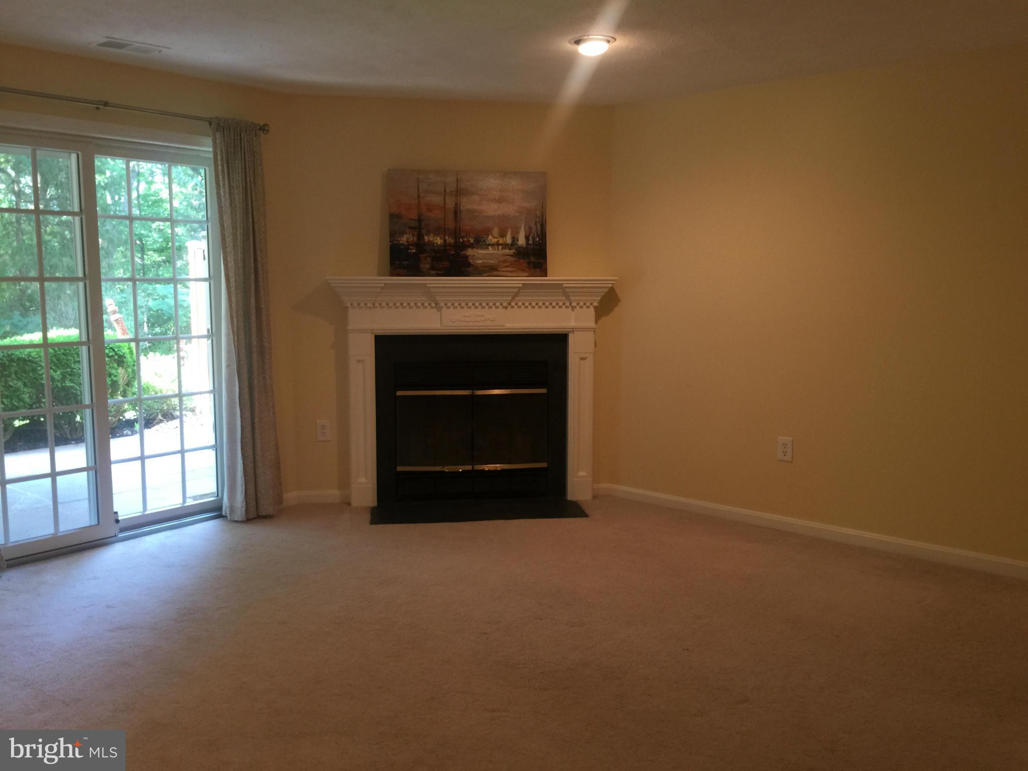 ASHBURN FARM - Residential