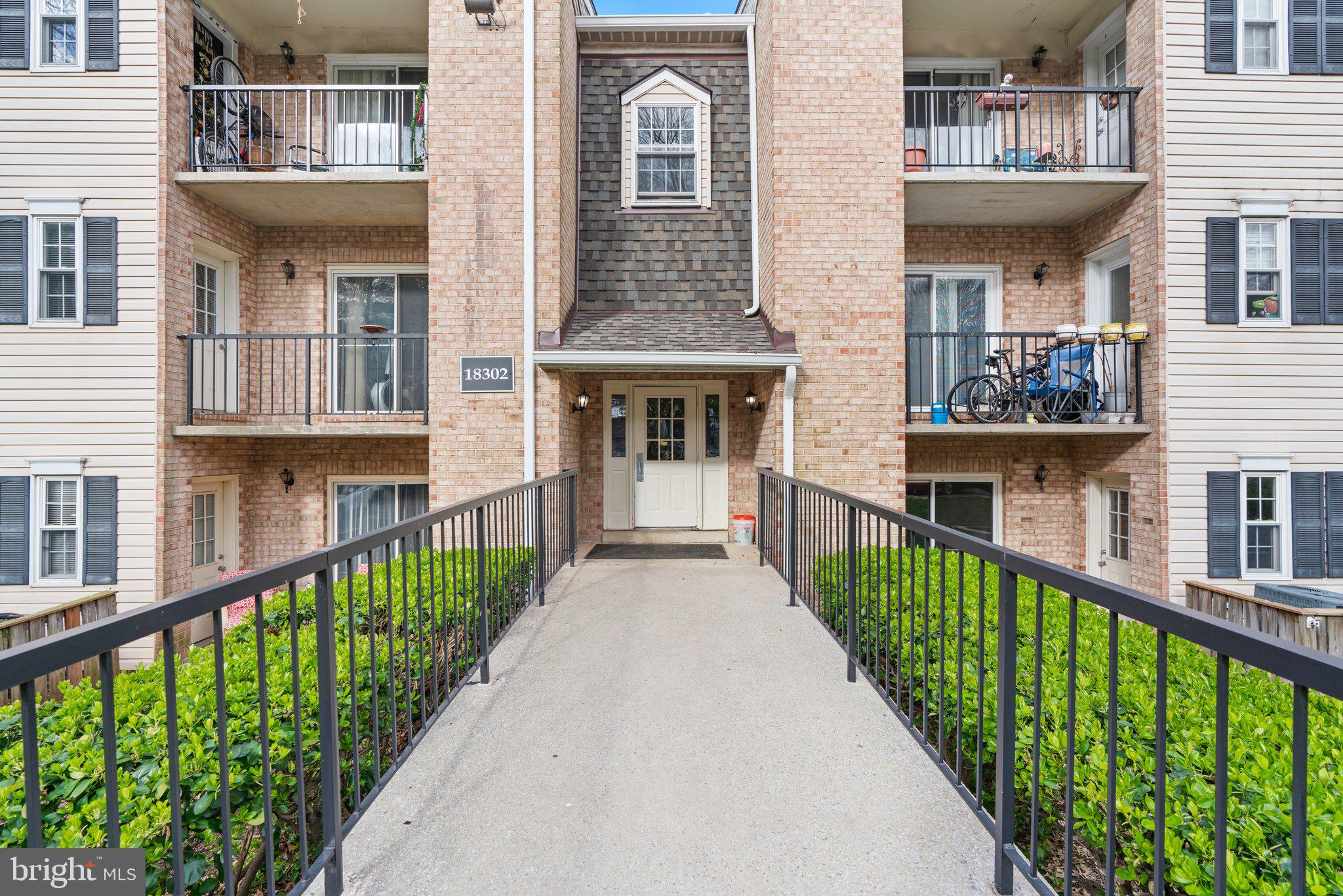 FLOWER HILL - Residential Lease