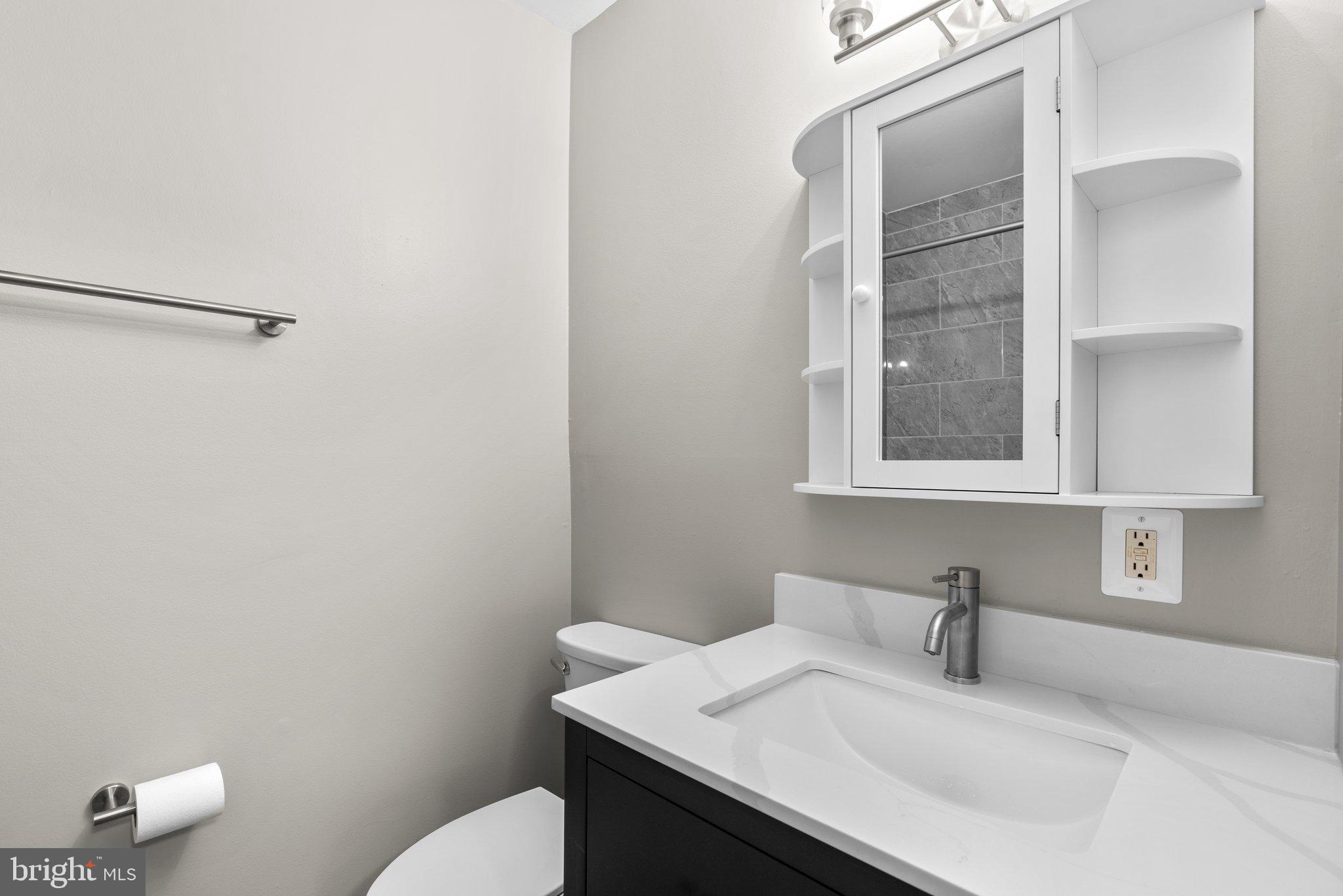 FLOWER HILL - Residential Lease