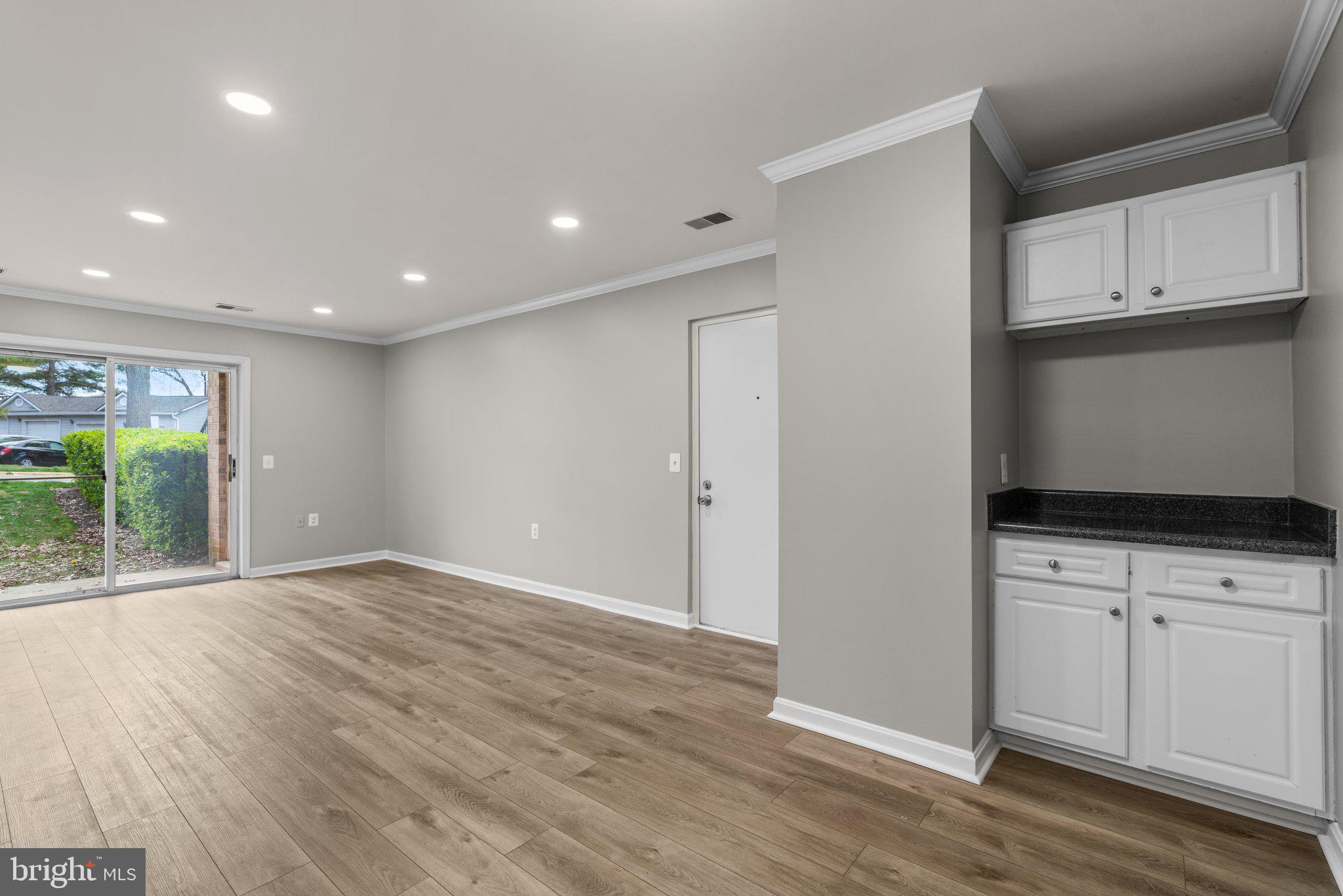 FLOWER HILL - Residential Lease