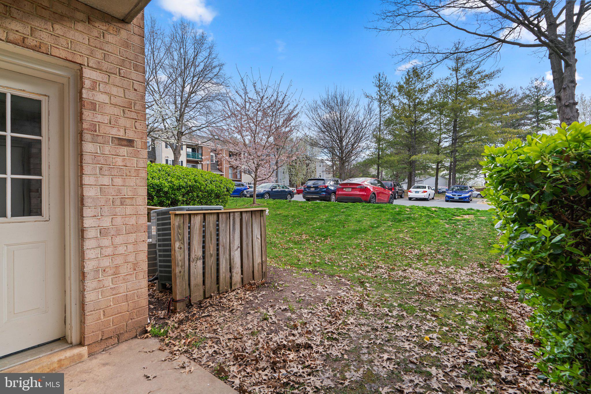 FLOWER HILL - Residential Lease