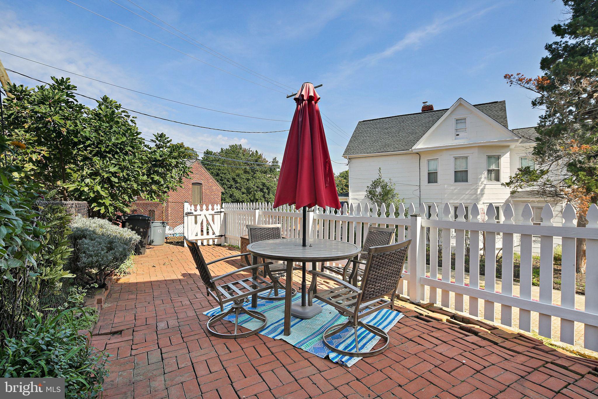 HISTORIC DISTRICT - Residential