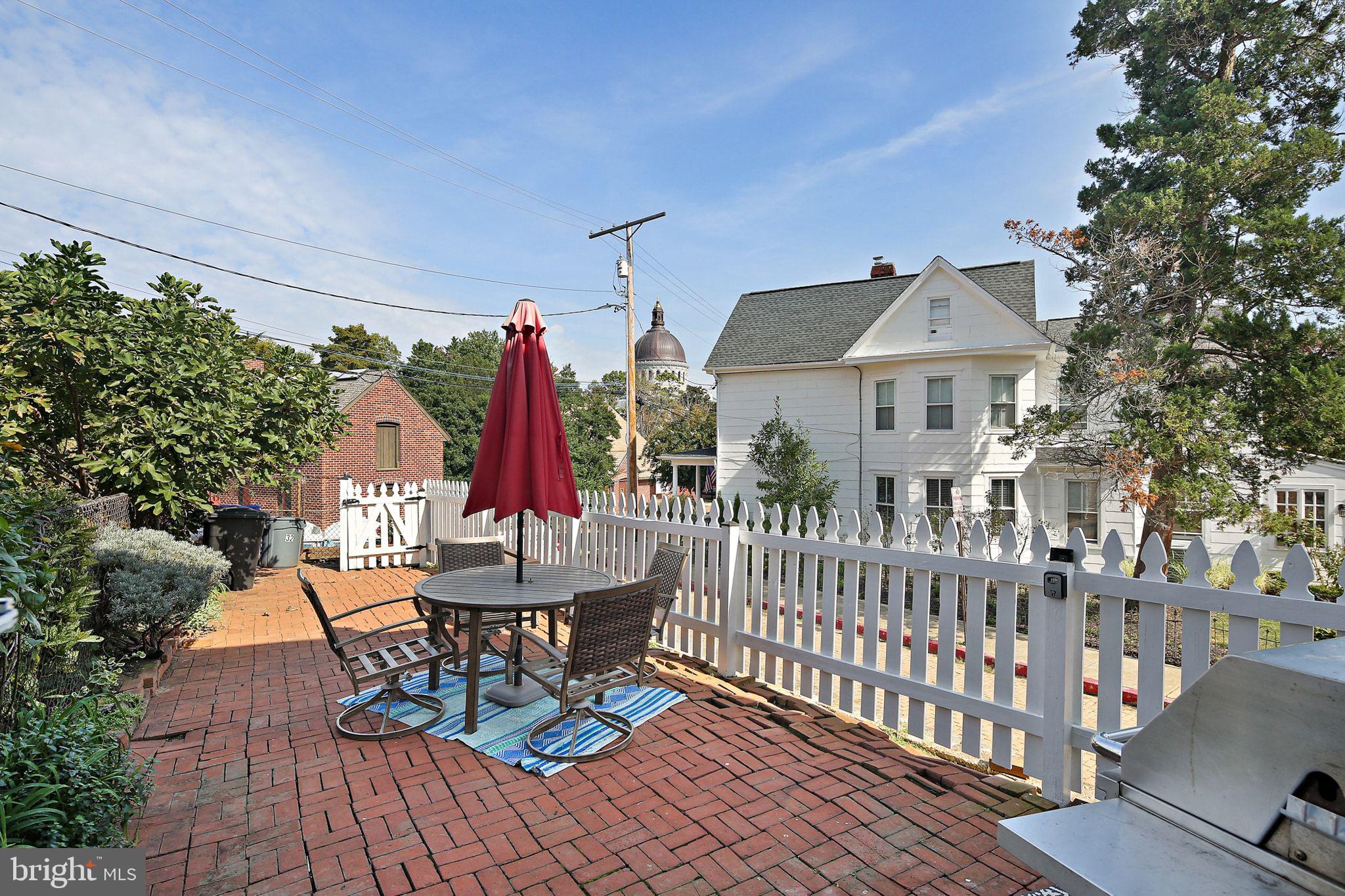 HISTORIC DISTRICT - Residential