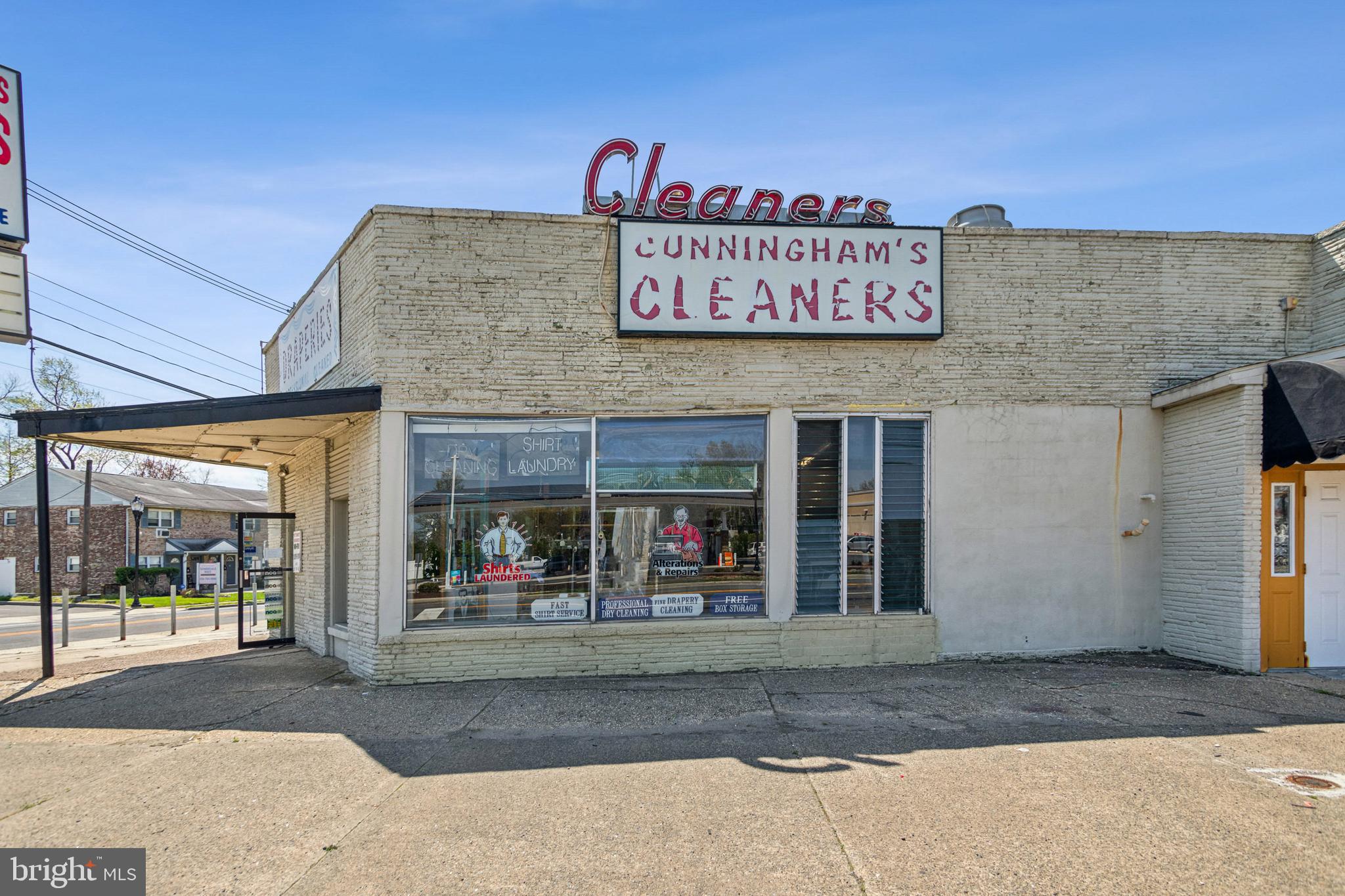 1 N WHITE HORSE PIKE