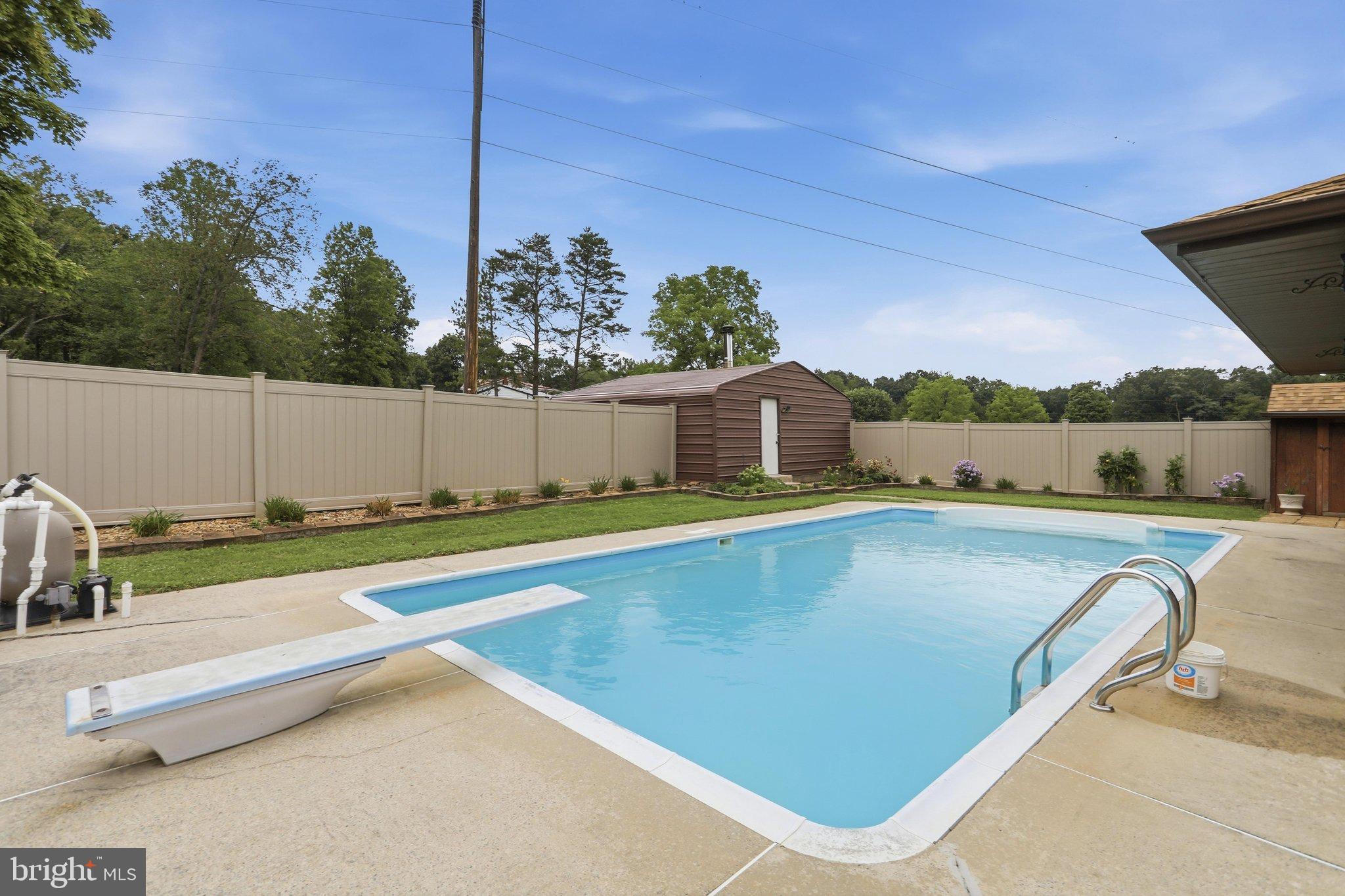 462 TANGLEWOOD LOOP
