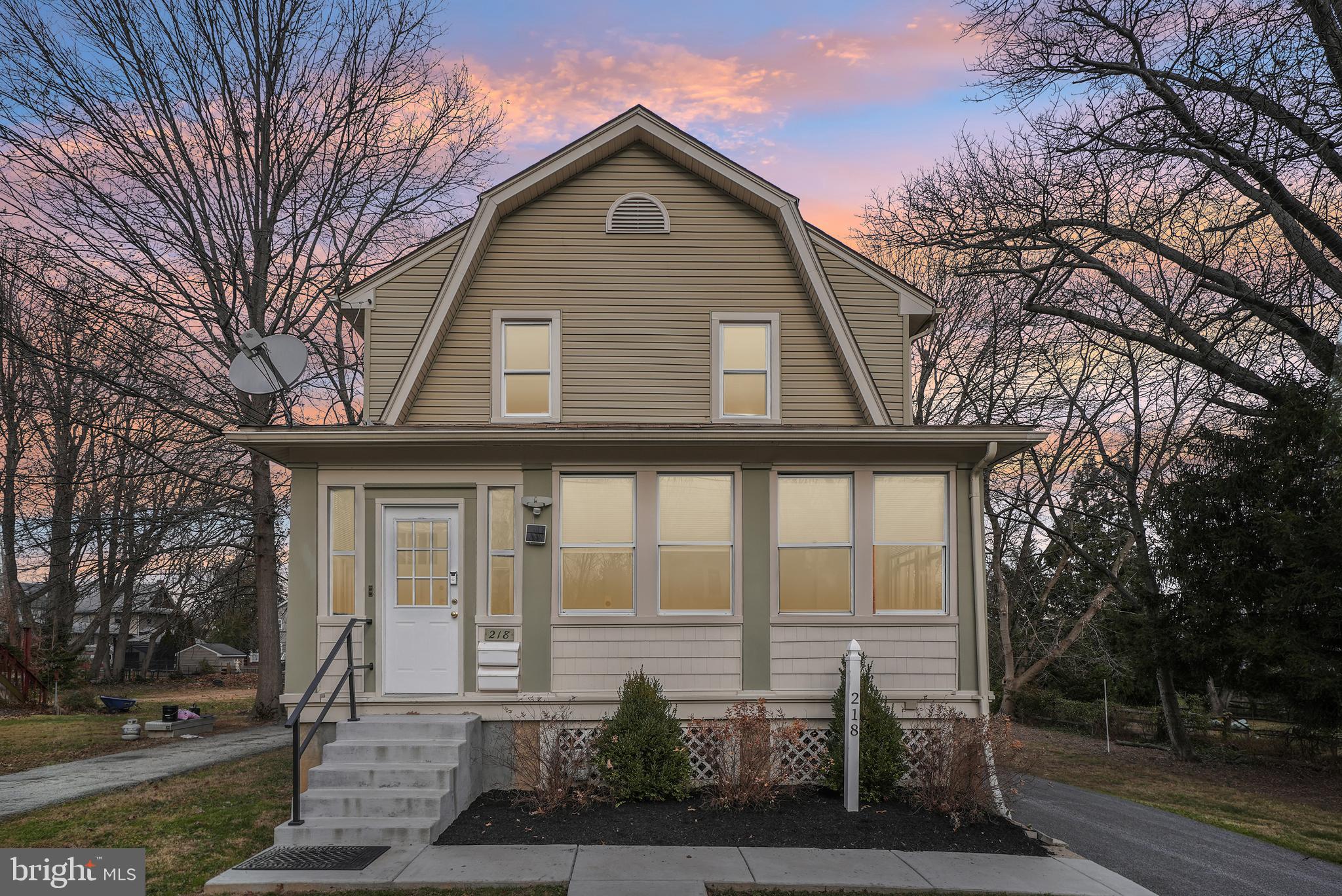 216-218 PRESIDENT AVE