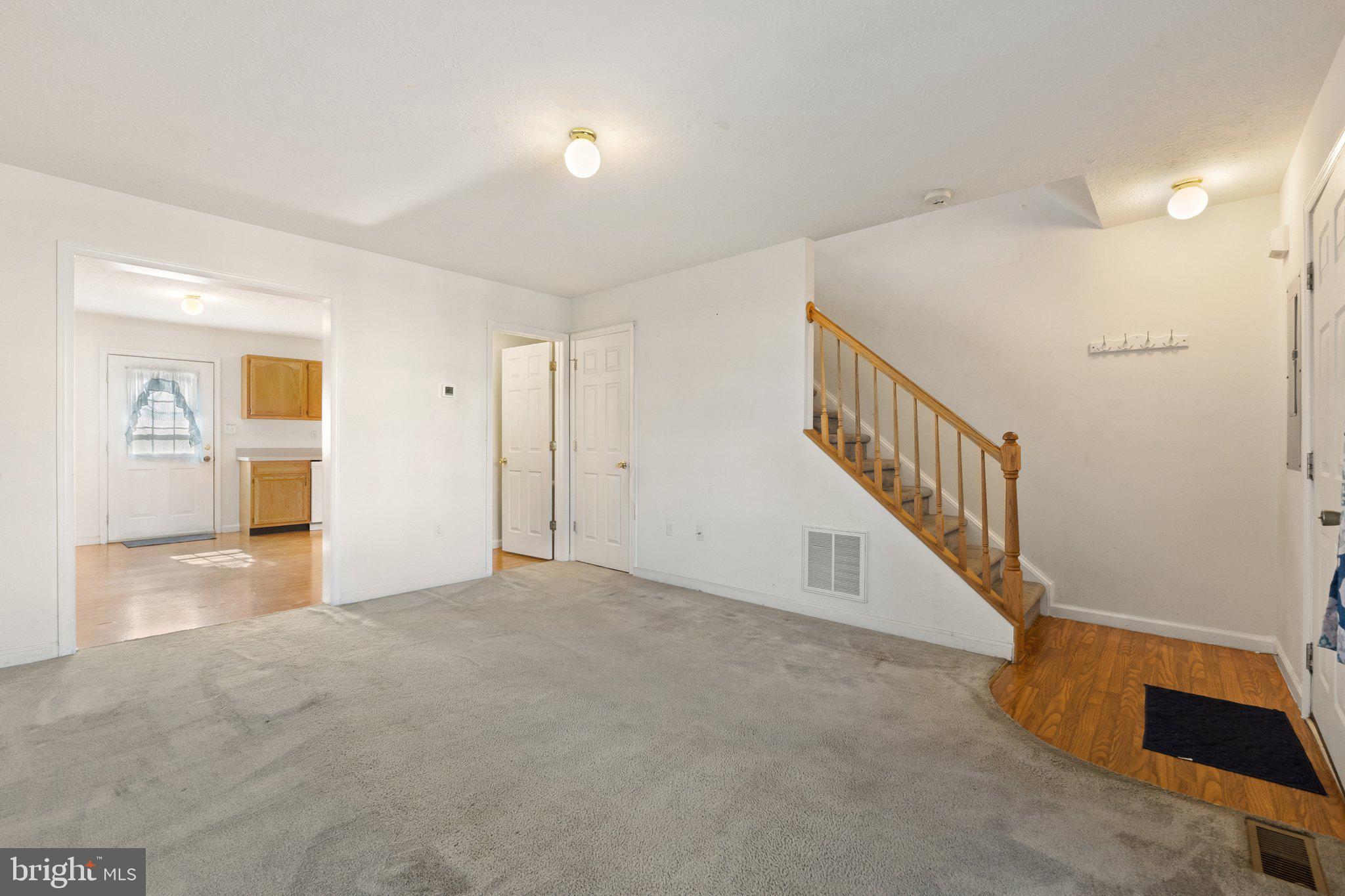 TABLER STATION MANOR - Residential