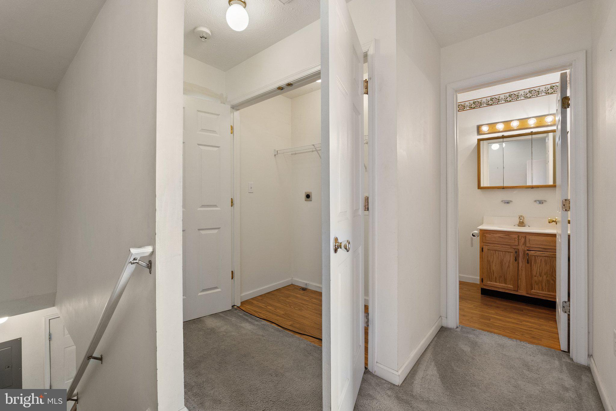 TABLER STATION MANOR - Residential