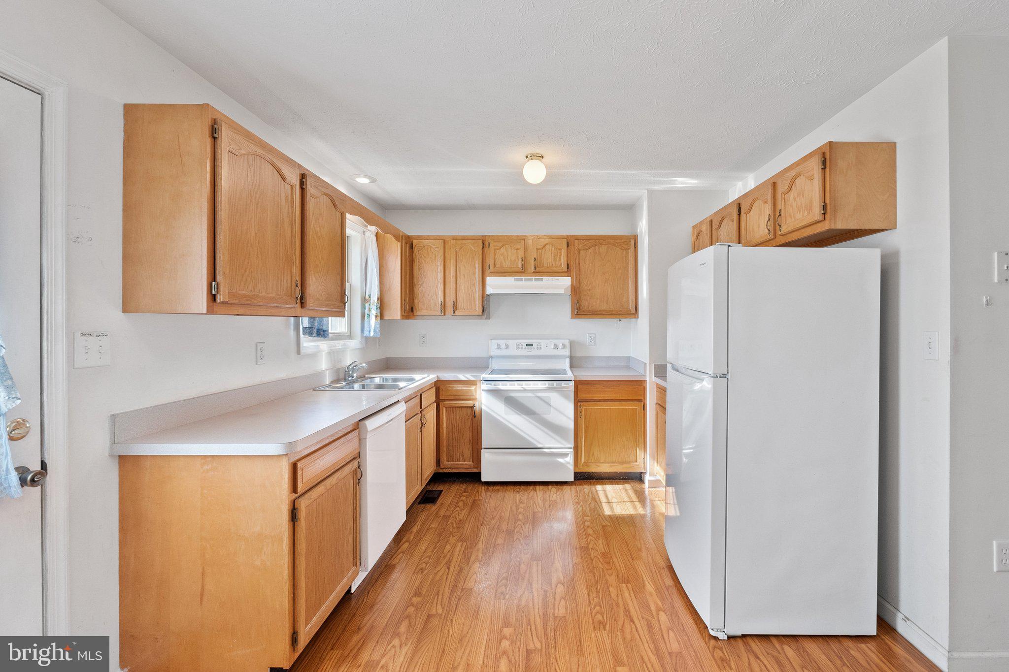 TABLER STATION MANOR - Residential