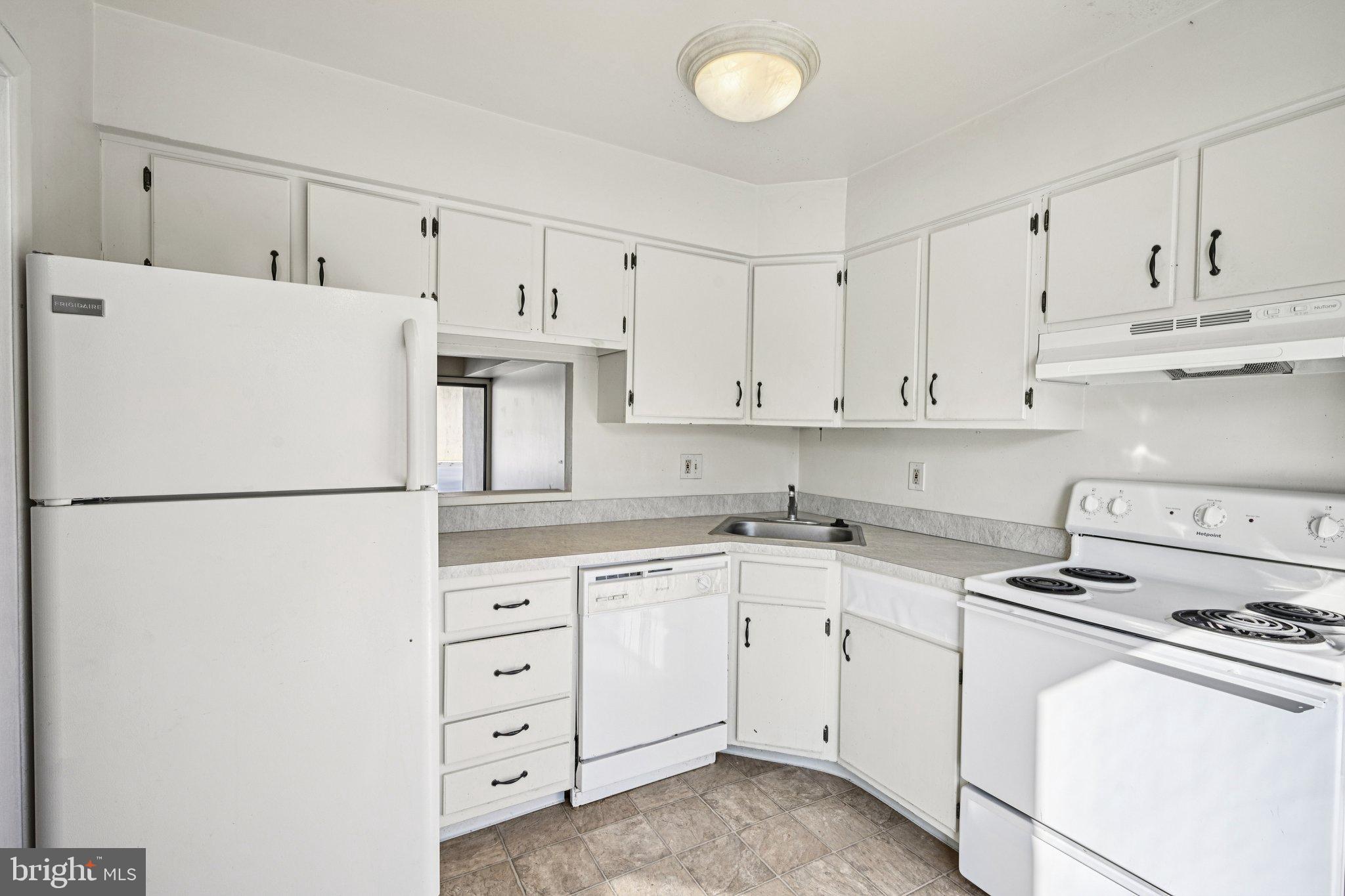 CENTENNIAL RIDGE - Residential