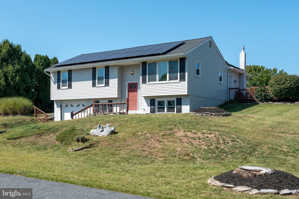 Photo of 237 Buttonwood Drive, ELIZABETHTOWN, PA 17022 (MLS # PALA2095590)