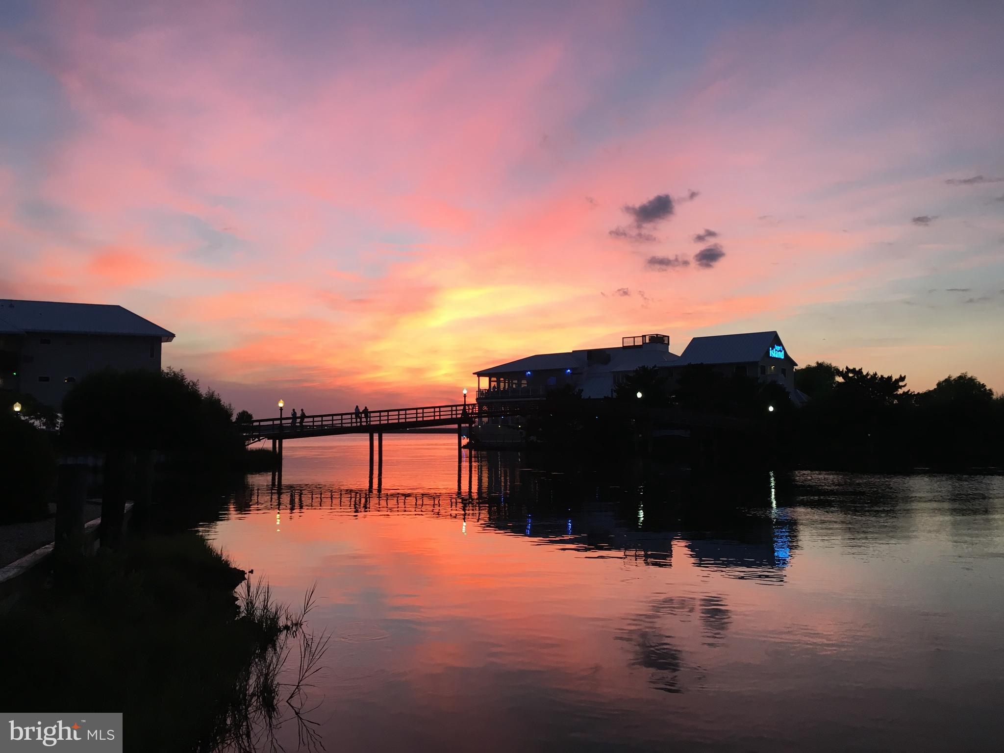 SUNSET LANDING - Residential