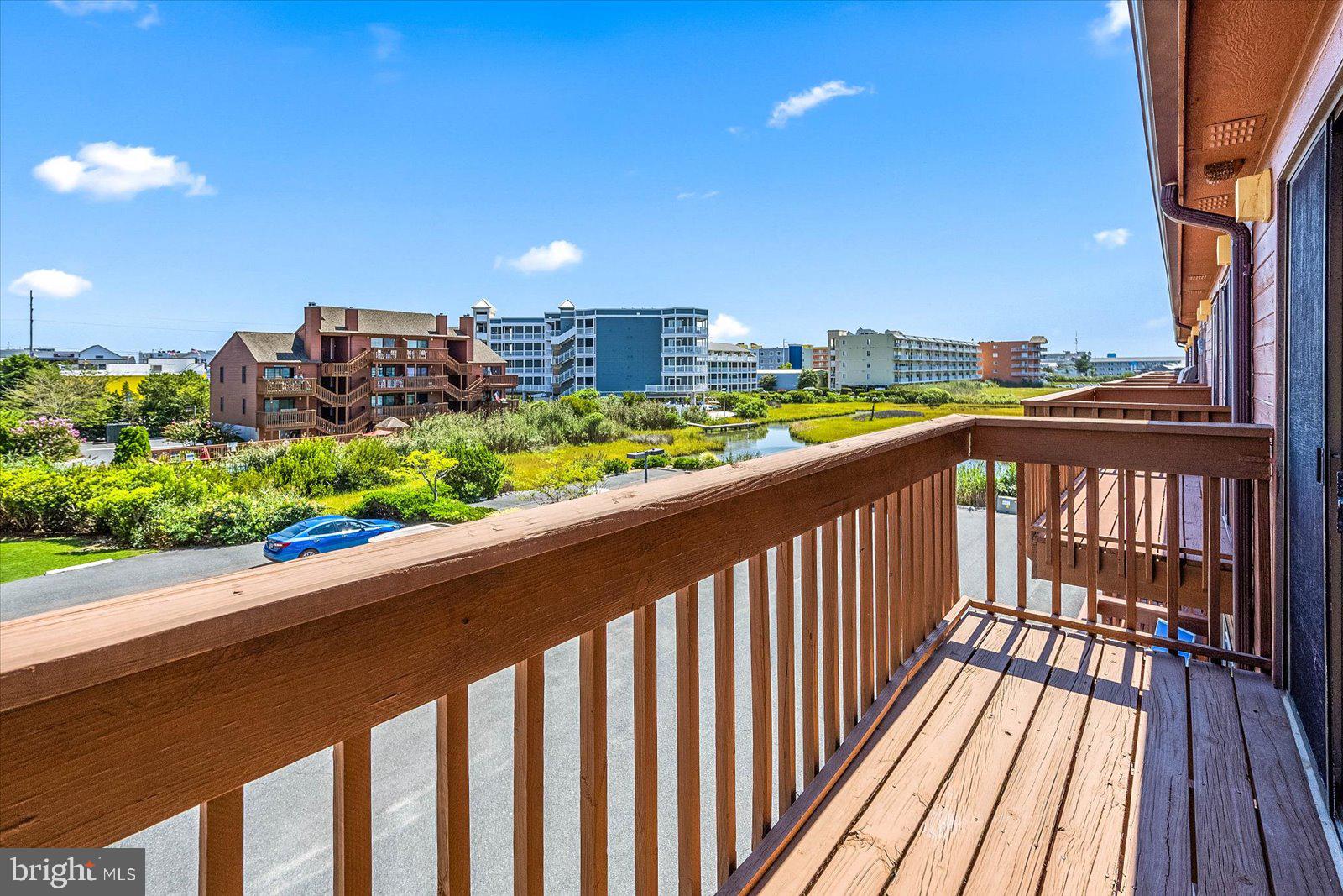 SUNSET LANDING - Residential