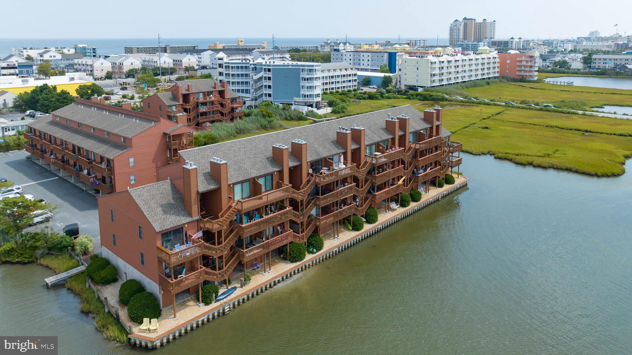 SUNSET LANDING - Residential