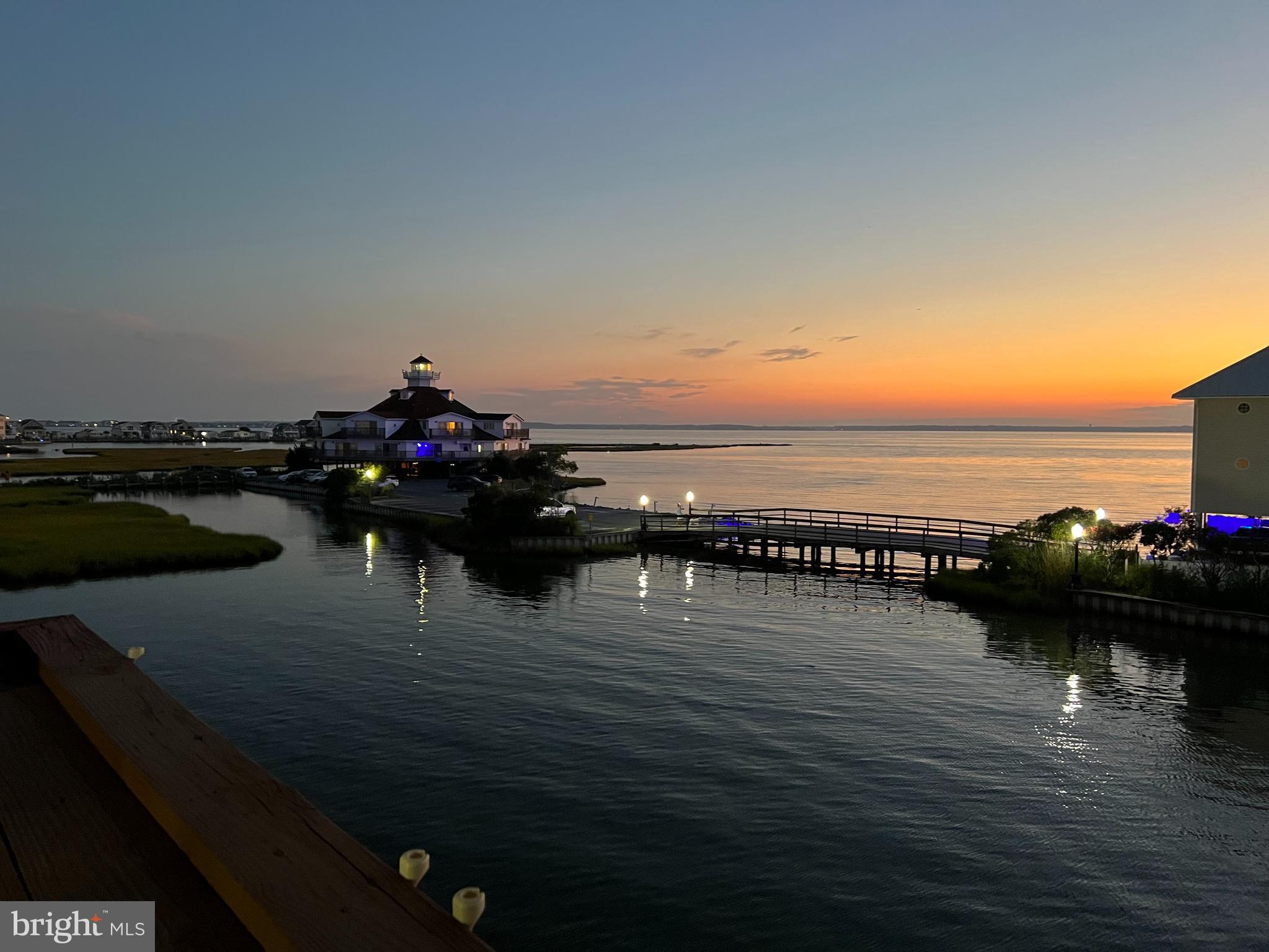 SUNSET LANDING - Residential