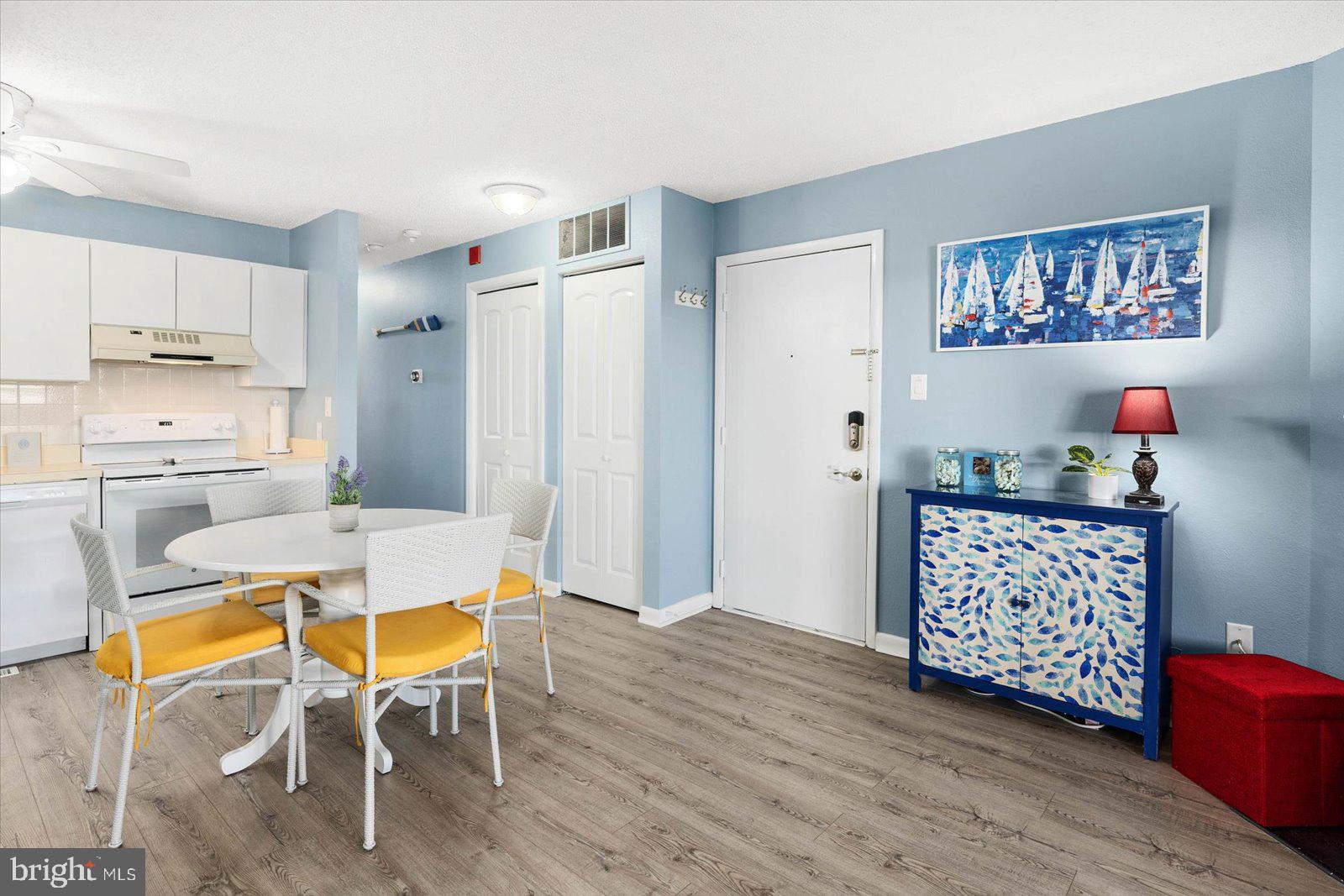 SUNSET LANDING - Residential