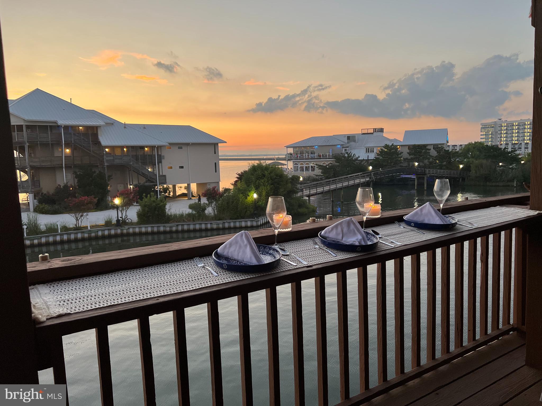 SUNSET LANDING - Residential