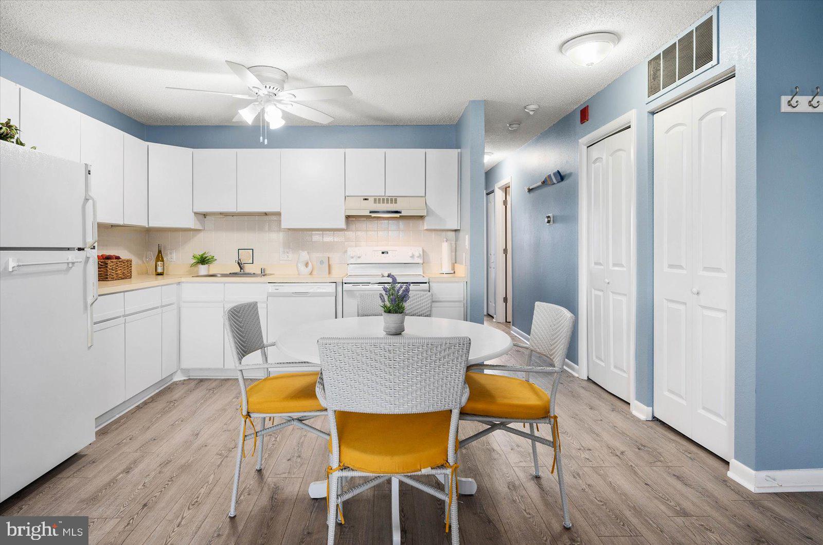 SUNSET LANDING - Residential