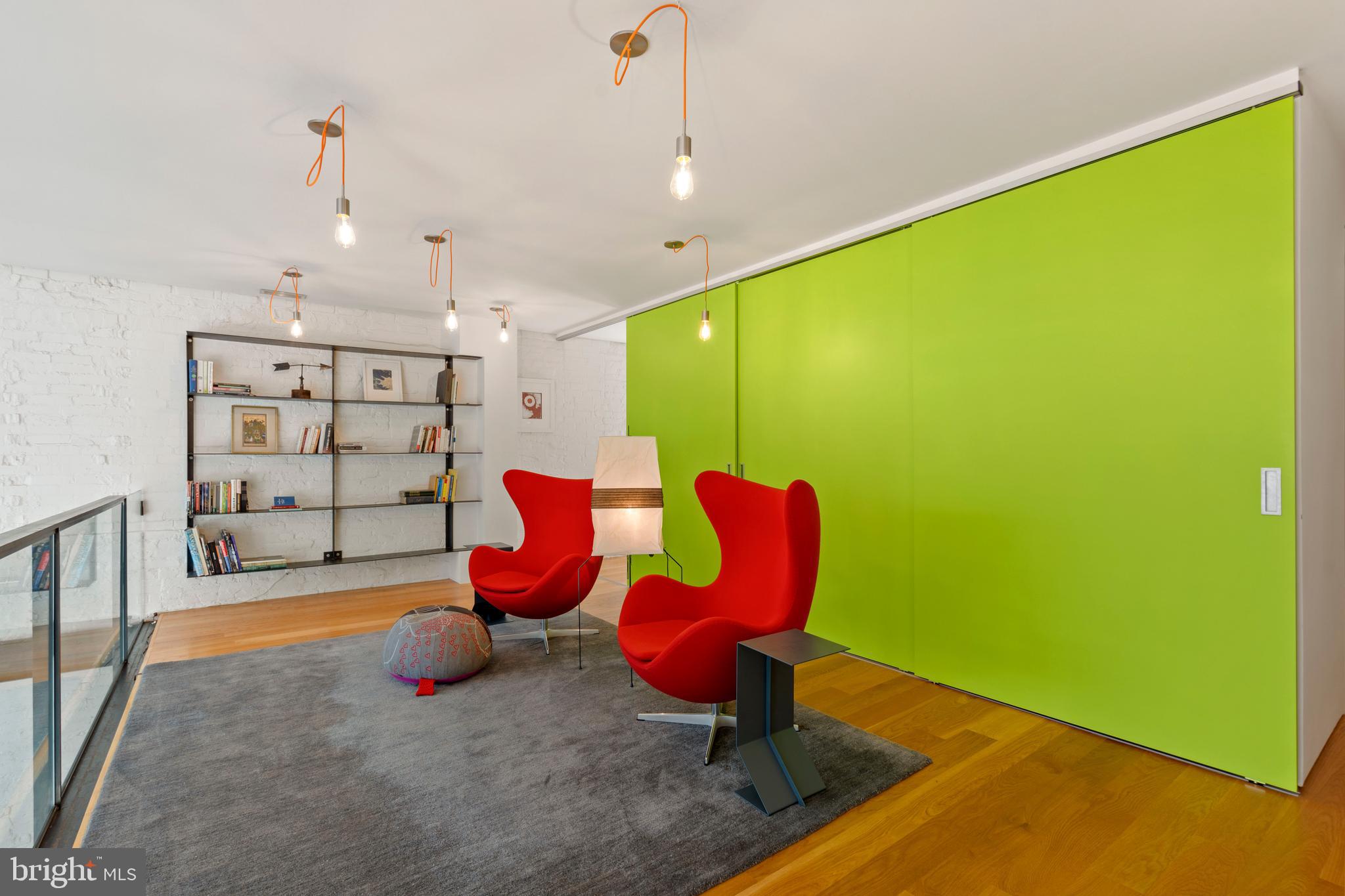 CAPITOL HILL - Residential