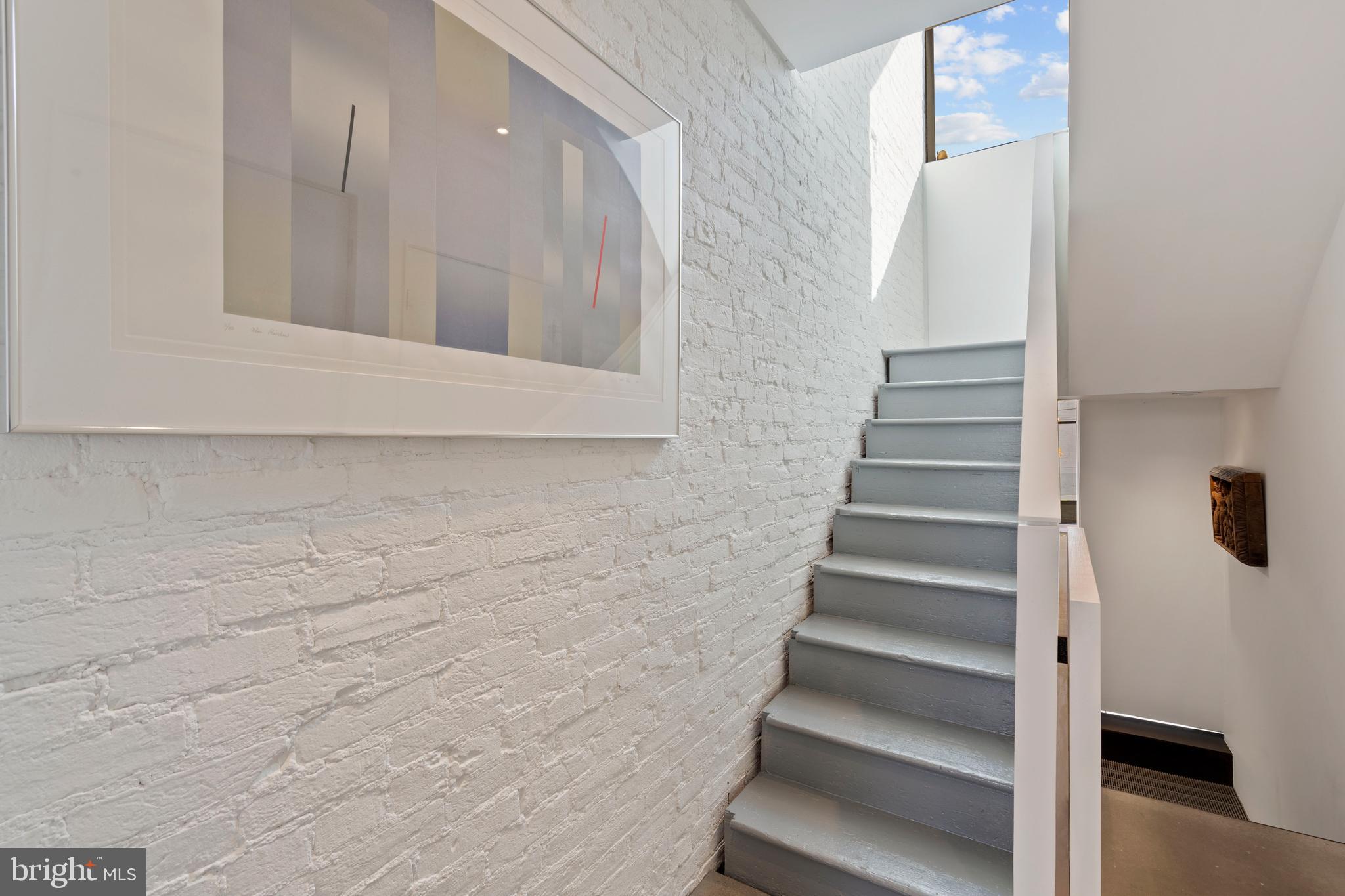 CAPITOL HILL - Residential
