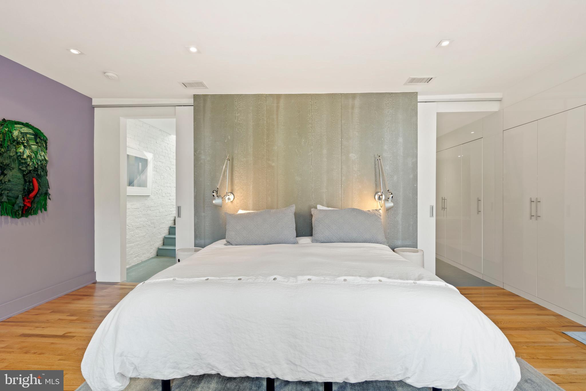 CAPITOL HILL - Residential