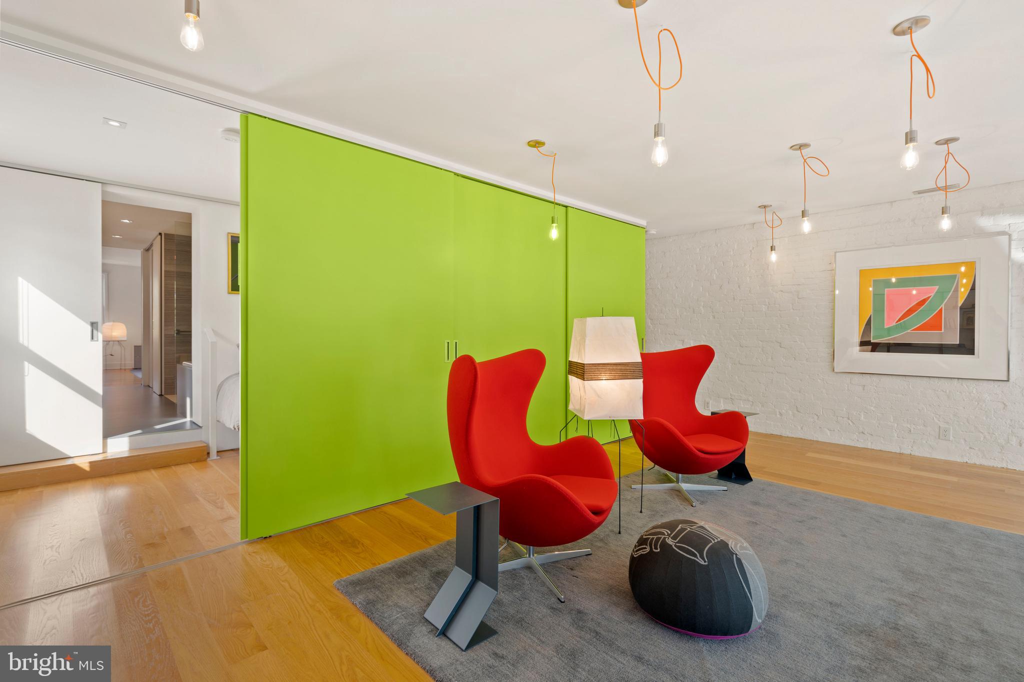 CAPITOL HILL - Residential