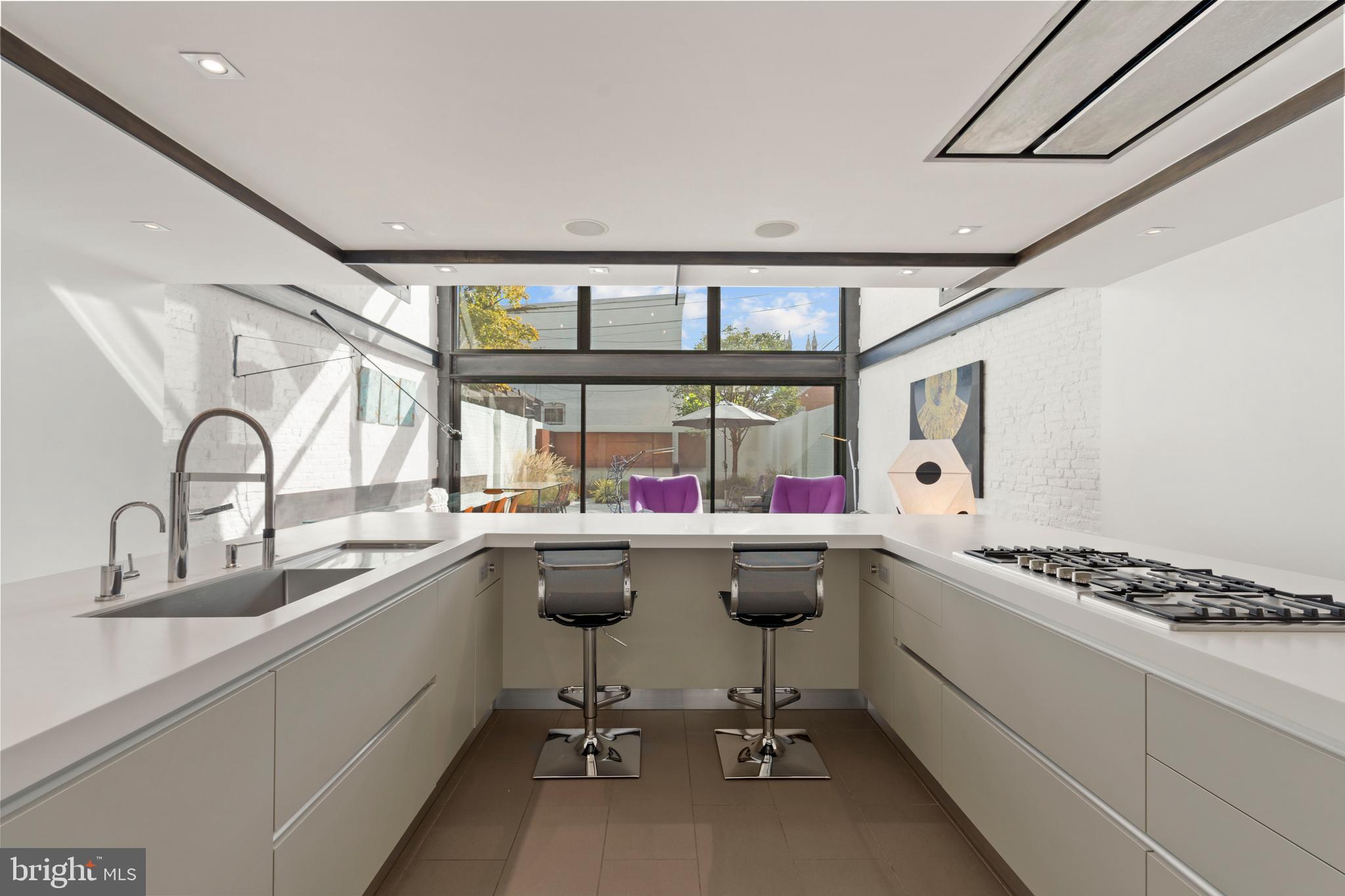 CAPITOL HILL - Residential